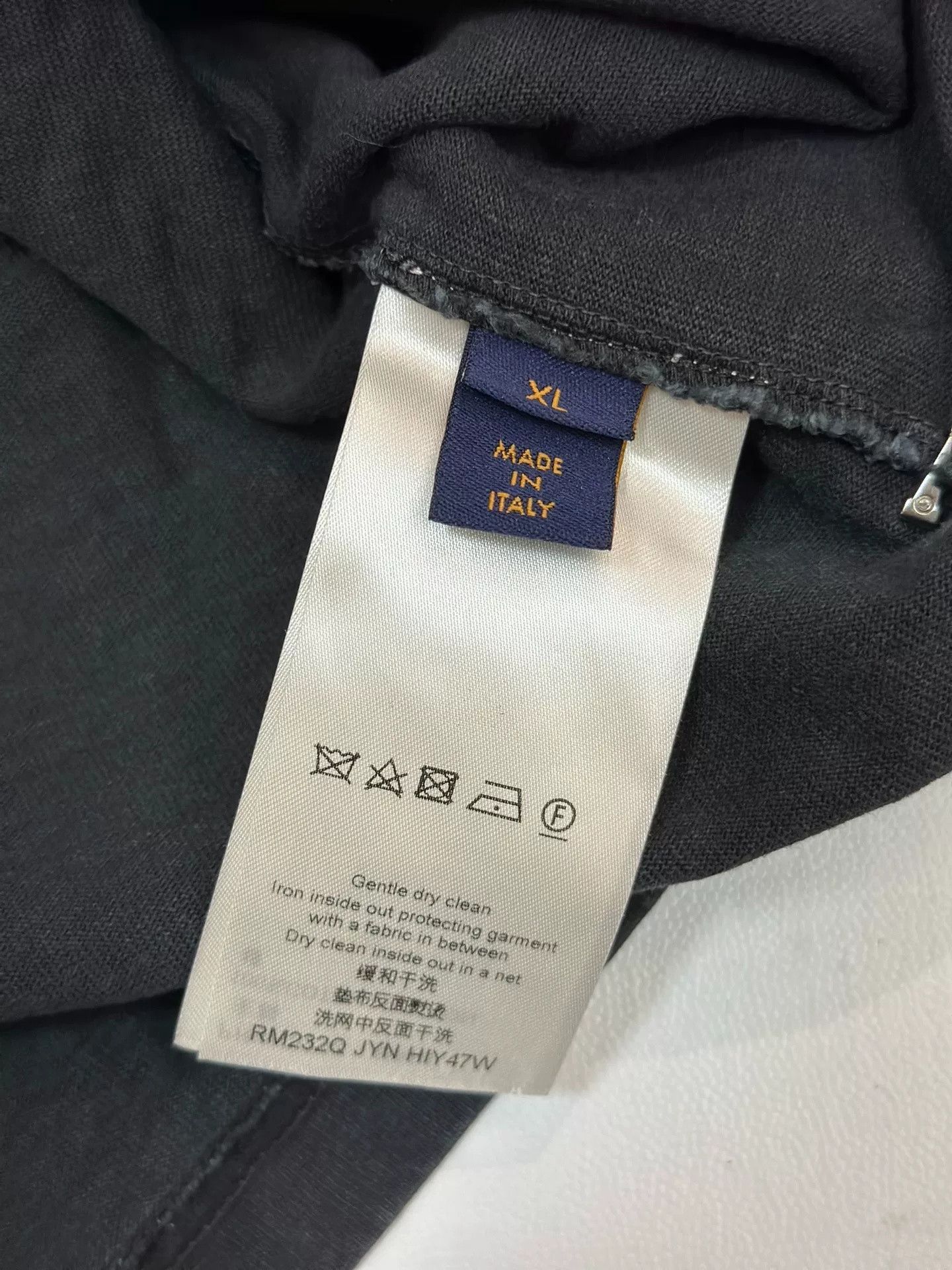 Louis Vuitton Louis Vuitton Logo Show Short Sleeve Size US XL / EU 56 / 4 - 4 Thumbnail