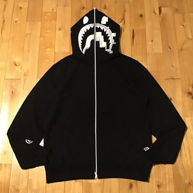 Bape 💫Glow in the dark💫 BAPE DIGITAL SHARK FULL ZIP HOODIE APE Size US XL / EU 56 / 4 - 2 Thumbnail