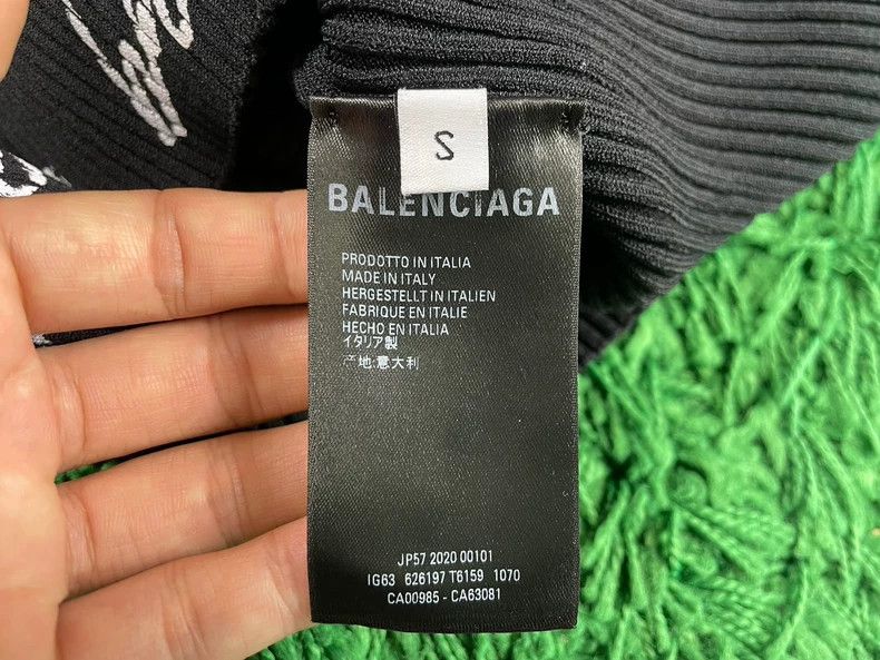 Balenciaga Balenciaga Cursive Bullet Screen Knitted Sweater Size US S / EU 44-46 / 1 - 7 Thumbnail
