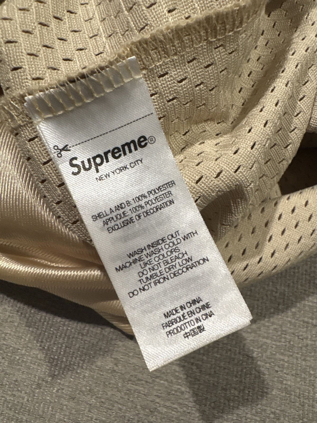 Supreme Supreme patches football jersey Size US S / EU 44-46 / 1 - 5 Thumbnail