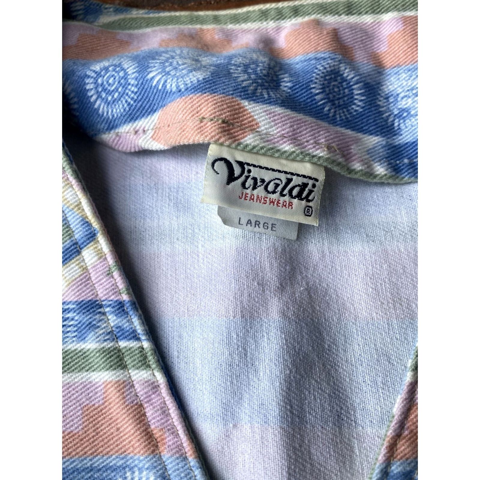 Denime VINTAGE Vivaldi Western Aztec Denim Jean Vest Women’s Large Made in USA Size 36" / US 14 / IT 50 - 2 Thumbnail