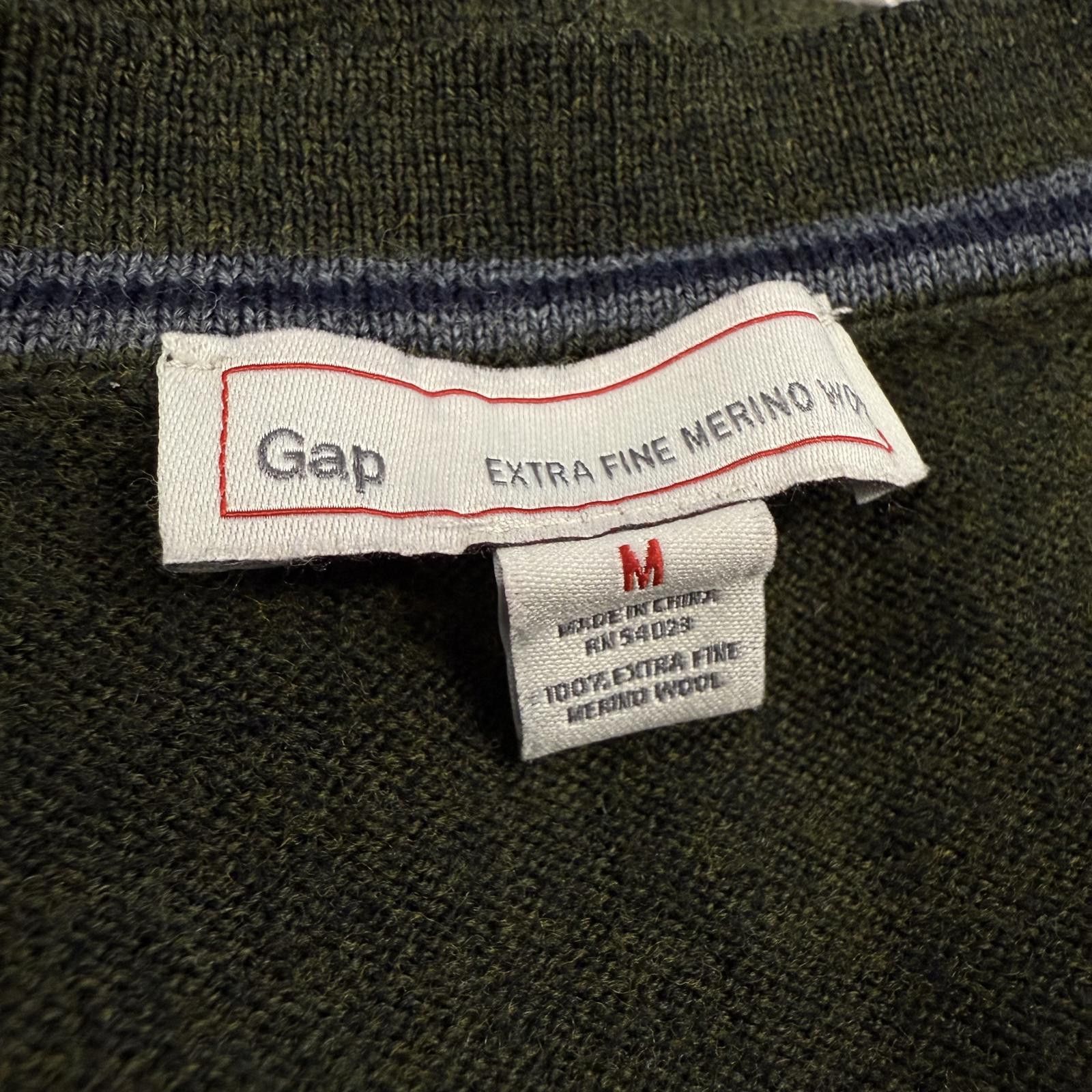 Gap Gap Extra Fine Merino Wool V-Neck Sweater Olive Green - M Size US M / EU 48-50 / 2 - 9 Thumbnail