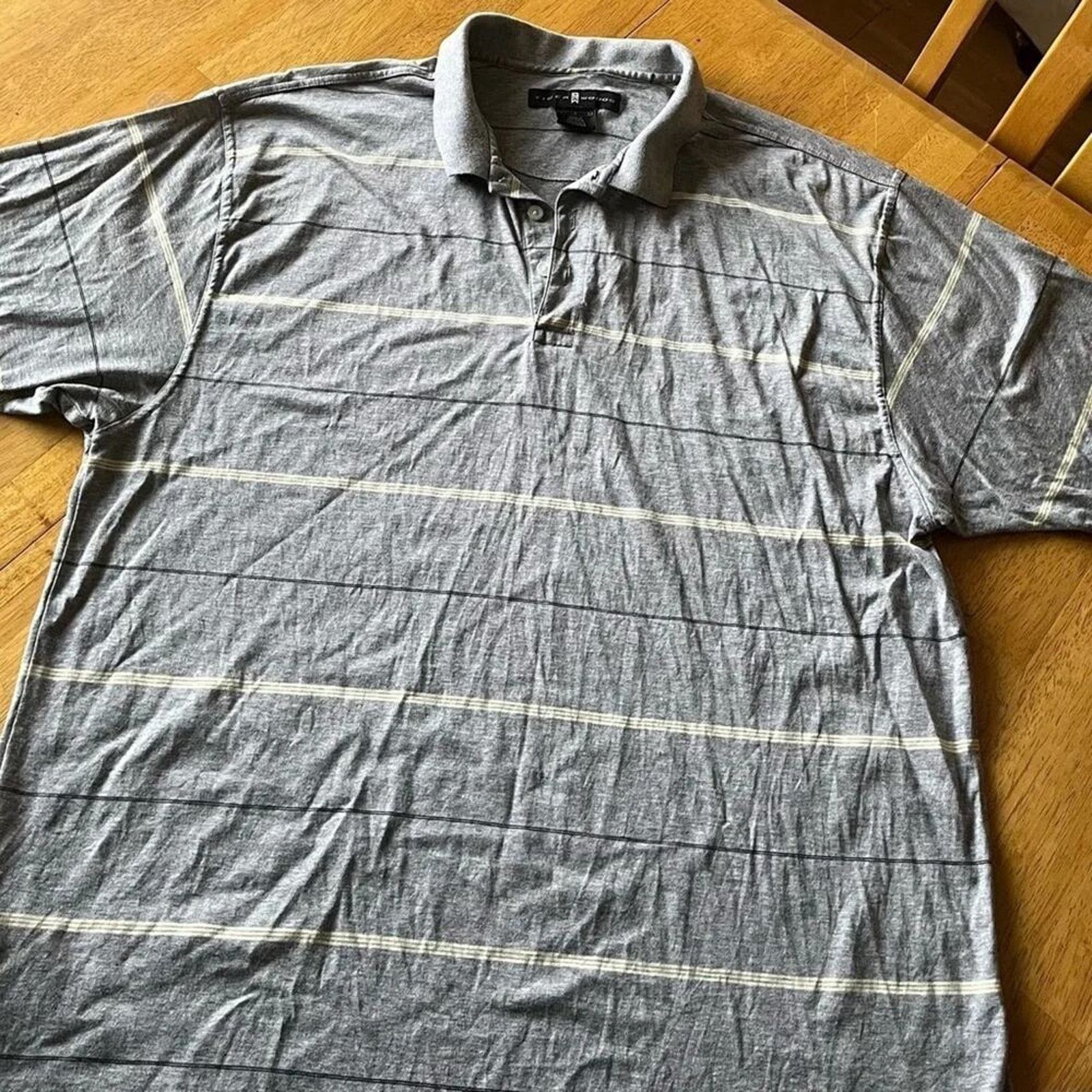 Tiger Woods Tiger Woods striped polo shirt, size Large Size US L / EU 52-54 / 3 - 1 Thumbnail