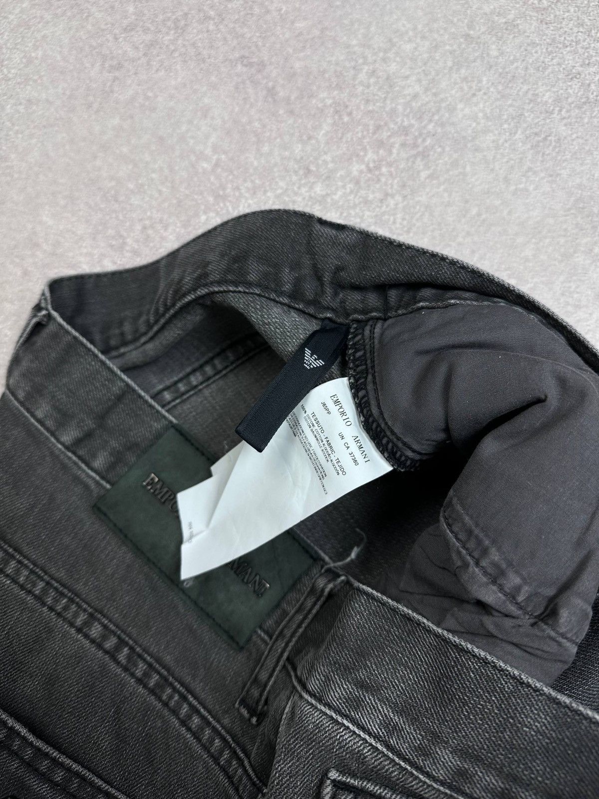 Emporio Armani Vintage Emporio Armani Metal Logo Grey Baggy Jeans Rare 30 Size US 30 / EU 46 - 9 Thumbnail