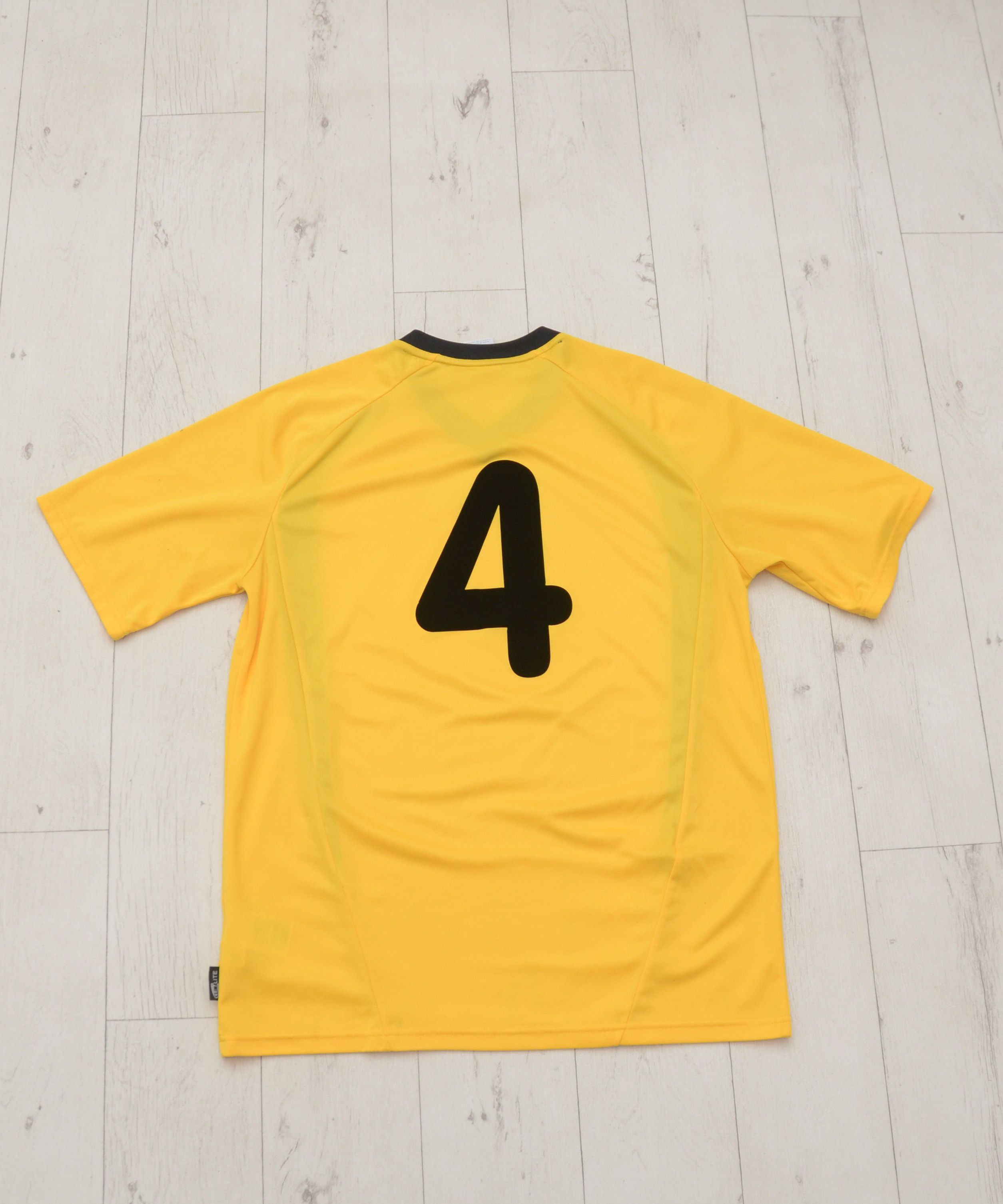 Adidas × Vintage Vintage Adidas Soccer Jersey Tee Kit Hype Y2K #4 centr logo Size US M / EU 48-50 / 2 - 2 Thumbnail