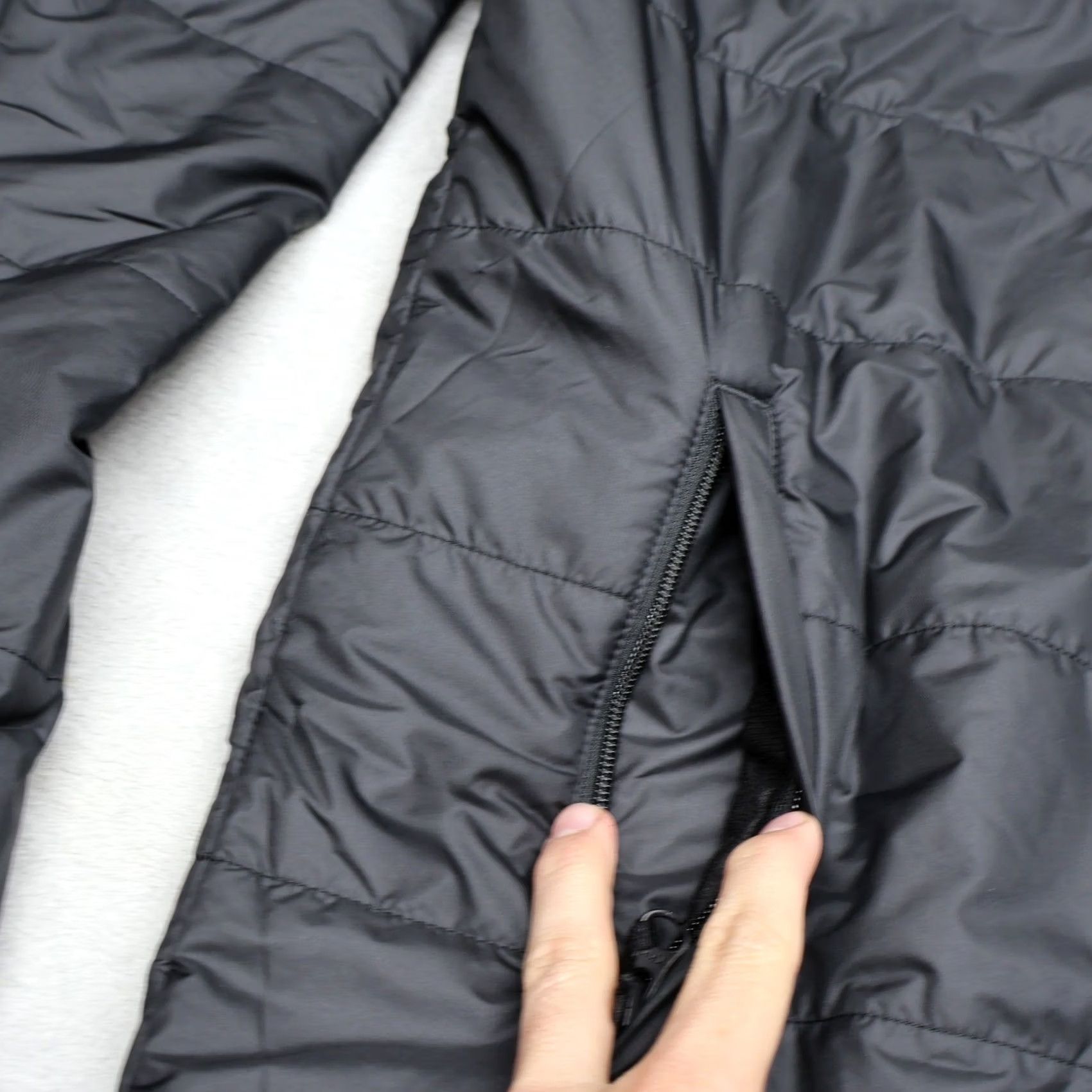 The North Face VINTAGE The North Face Jacket Mens S Black Quilted Puffer Full Zip Logo Embroidered Stand-Up Collar Size US S / EU 44-46 / 1 - 4 Thumbnail