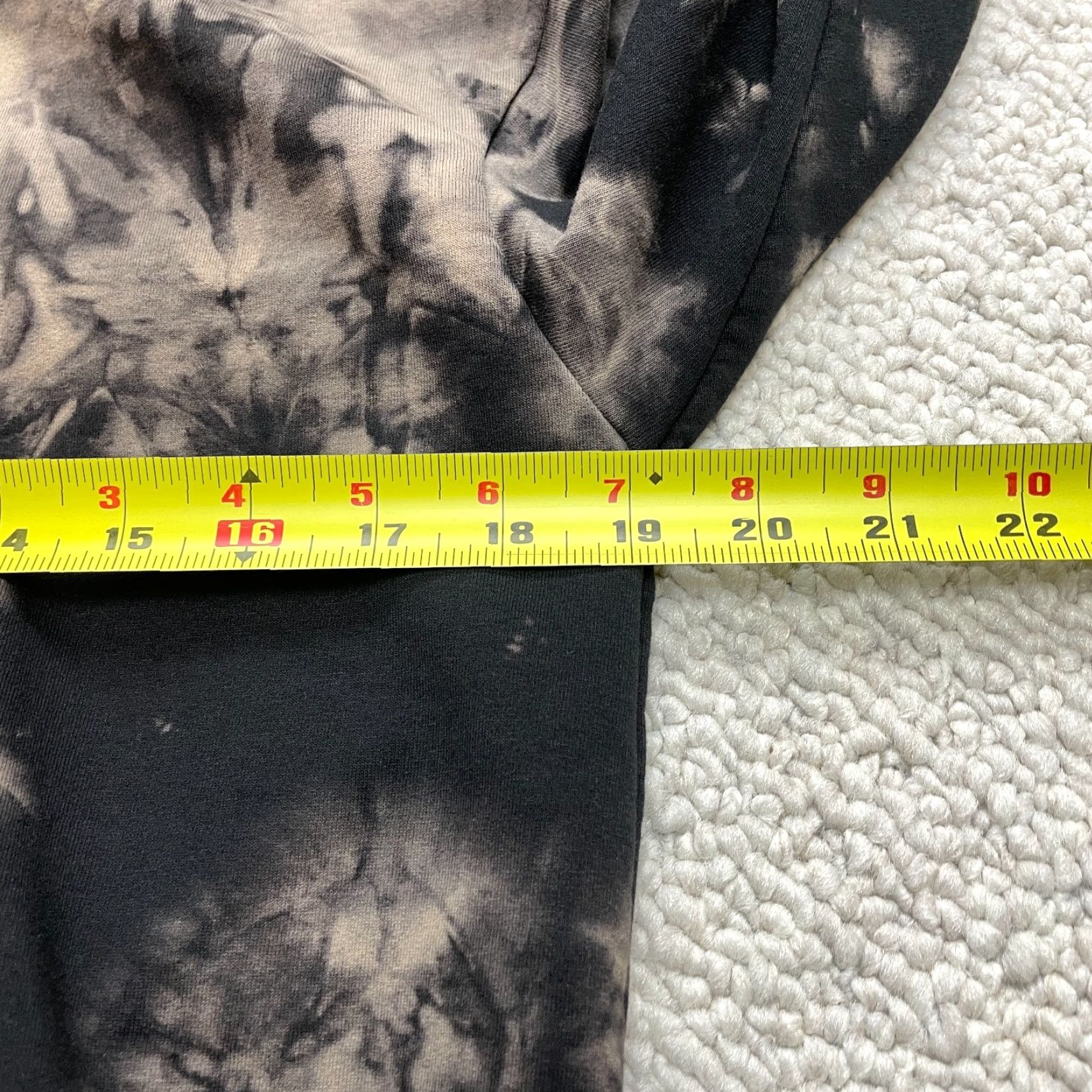 Boohoo VINTAGE? No — Actually not vintage. Boohoo Hoodie Sweatshirt Women’s 2 Black Gray Tie Dye Hooded Drawstring Pullover Size XS / US 0-2 / IT 36-38 - 4 Thumbnail