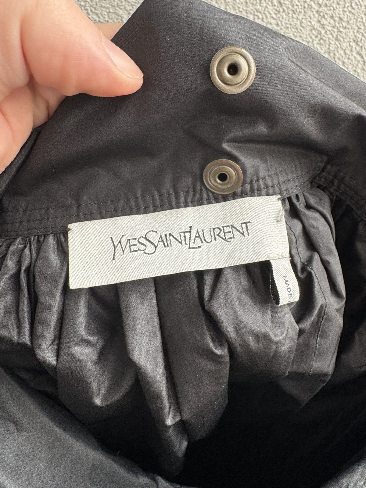 Yves Saint Laurent Yves Saint Laurent YSL Black Skirt High Waist Cargo Pocket Size 26" / US 2 / IT 38 - 12 Thumbnail