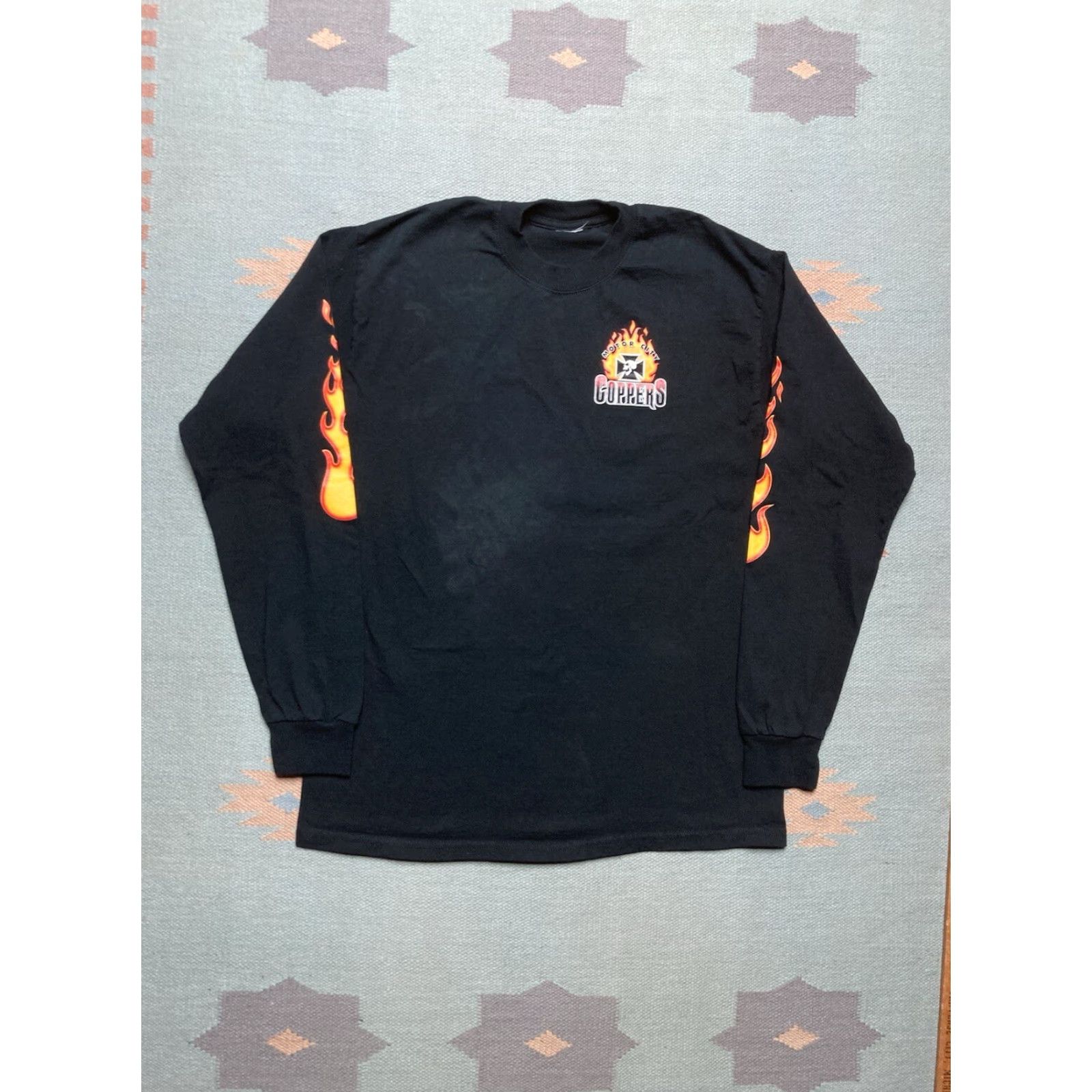 Vintage VINTAGE Cross T-Shirt Men Long Sleeve Black Grunge Motor City Coppers Flames Skull Cross Goth Large Lg Streetwear Size US L / EU 52-54 / 3 - 3 Thumbnail