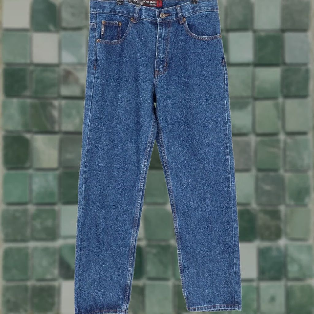 Denime Oscar Jeans Jeans Stone Wash Blue Straight Leg Comfort Fit 32x30 NWT Mens Regular CA999 Denim Stone wash Blue 5-Pocket Mens Jeans Size US 32 / EU 48 - 1 Thumbnail