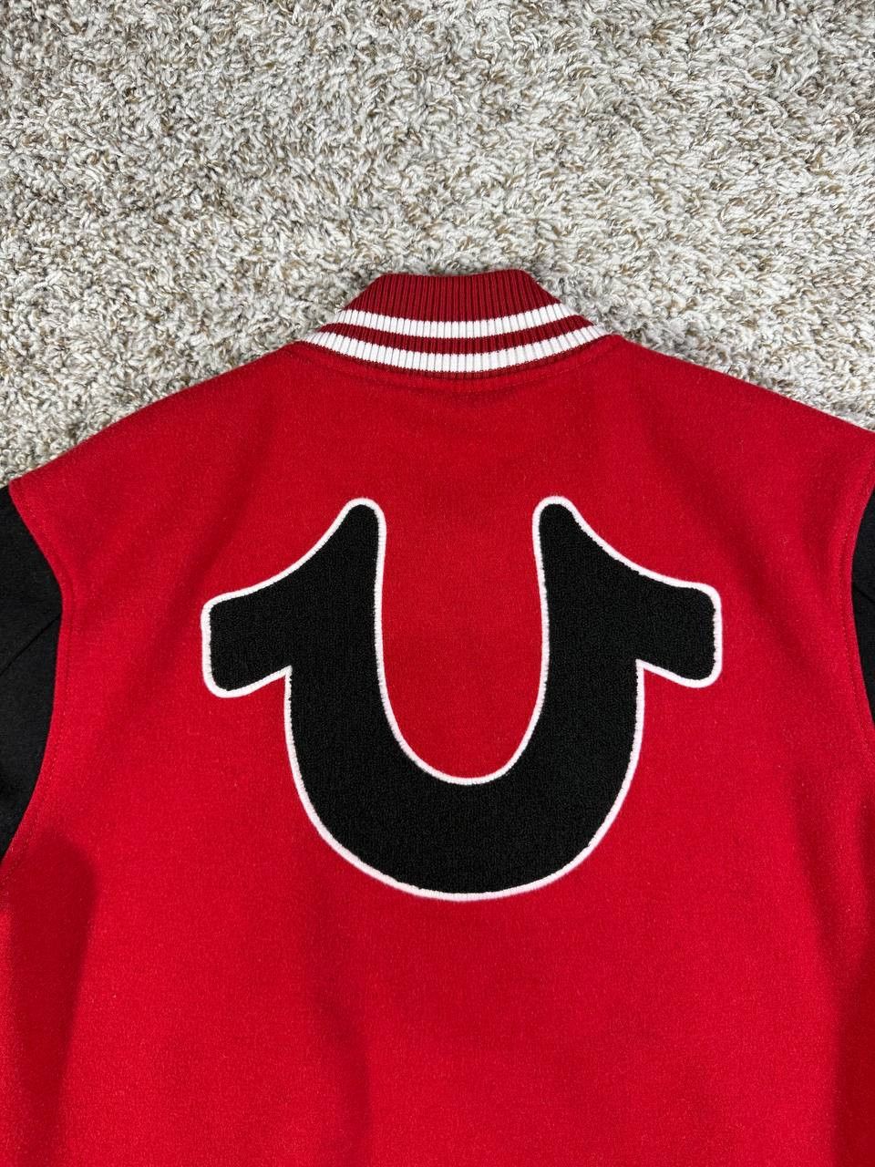 True Religion Vintage True Religion Snap Front Red Varsity Jacket Size US M / EU 48-50 / 2 - 16 Thumbnail