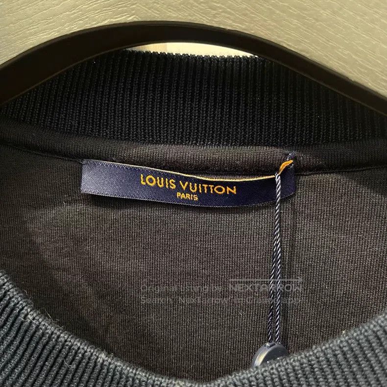 Louis Vuitton Louis Vuitton Logo Gradient Pullover Hoodie Size US L / EU 52-54 / 3 - 3 Thumbnail