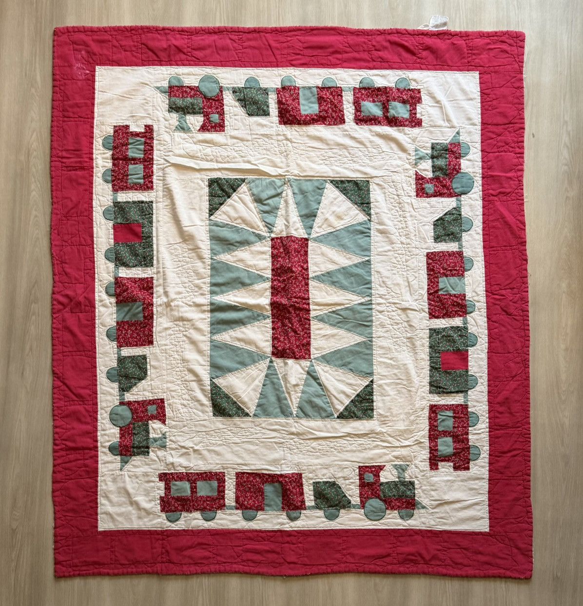 Vintage Vintage American Pacific Ent Train Locomotive Quilt *Dist Size ONE SIZE - 1 Thumbnail