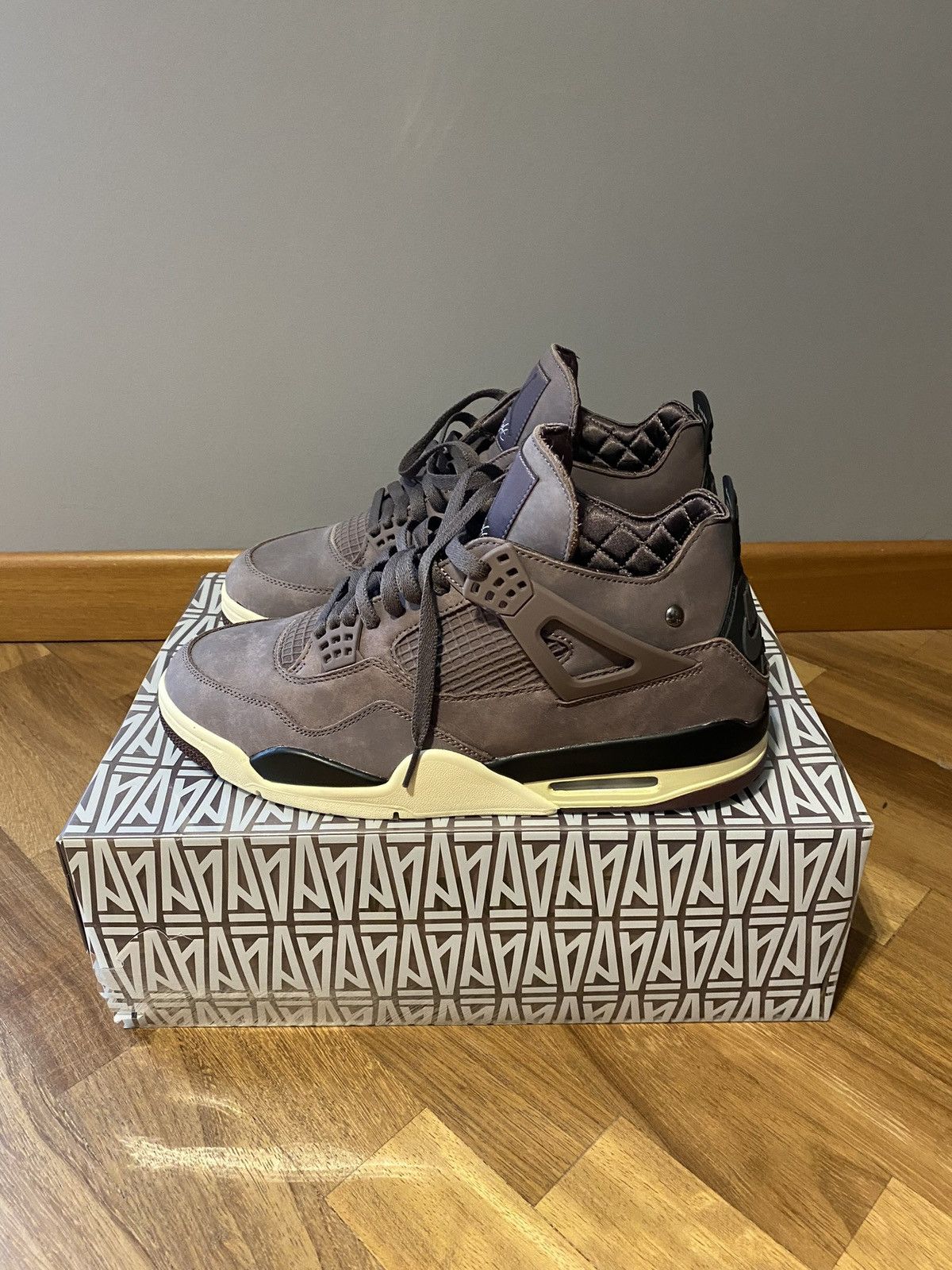 A Ma Maniere × Jordan Brand × Nike Jordan 4 “A Ma Maniere” Size US 10 / EU 43 - 3 Thumbnail