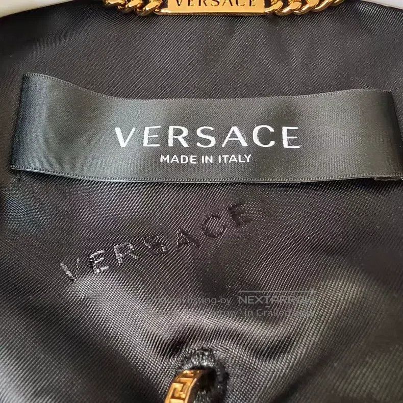Versace Versace Solid metal paneled single-breasted long-sleeved s Size S / US 4 / IT 40 - 3 Thumbnail