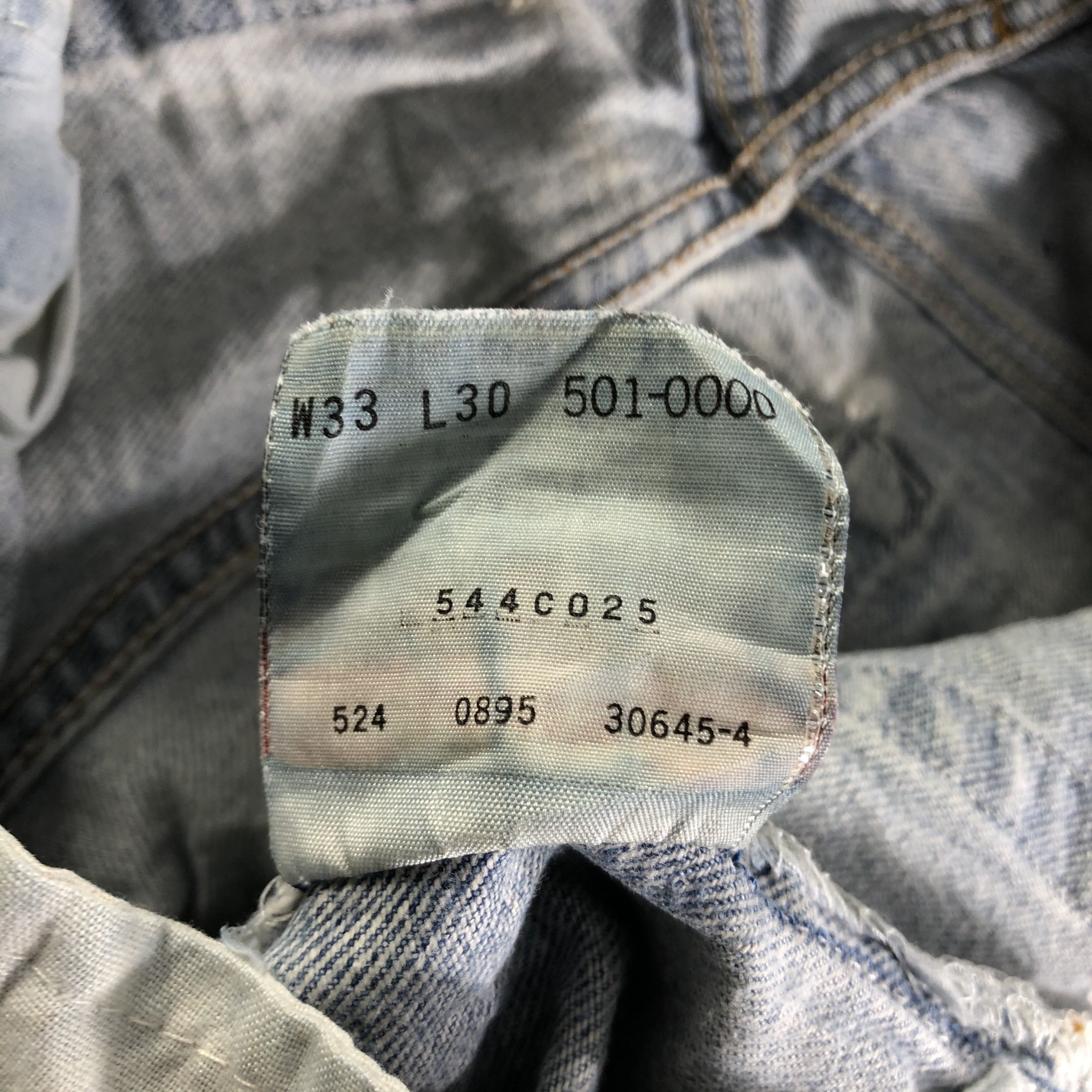 Levi's 90s Vintage Light Wash Levis 501 Jeans-J3875 Size US 31 - 12 Thumbnail