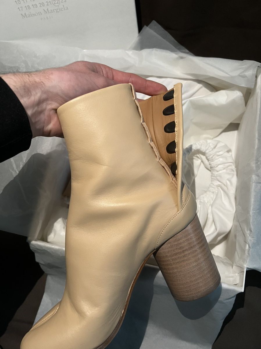 Maison Margiela Maison margiela tabi boots ss18 S58WU0161 Size US 6 / IT 36 - 4 Thumbnail