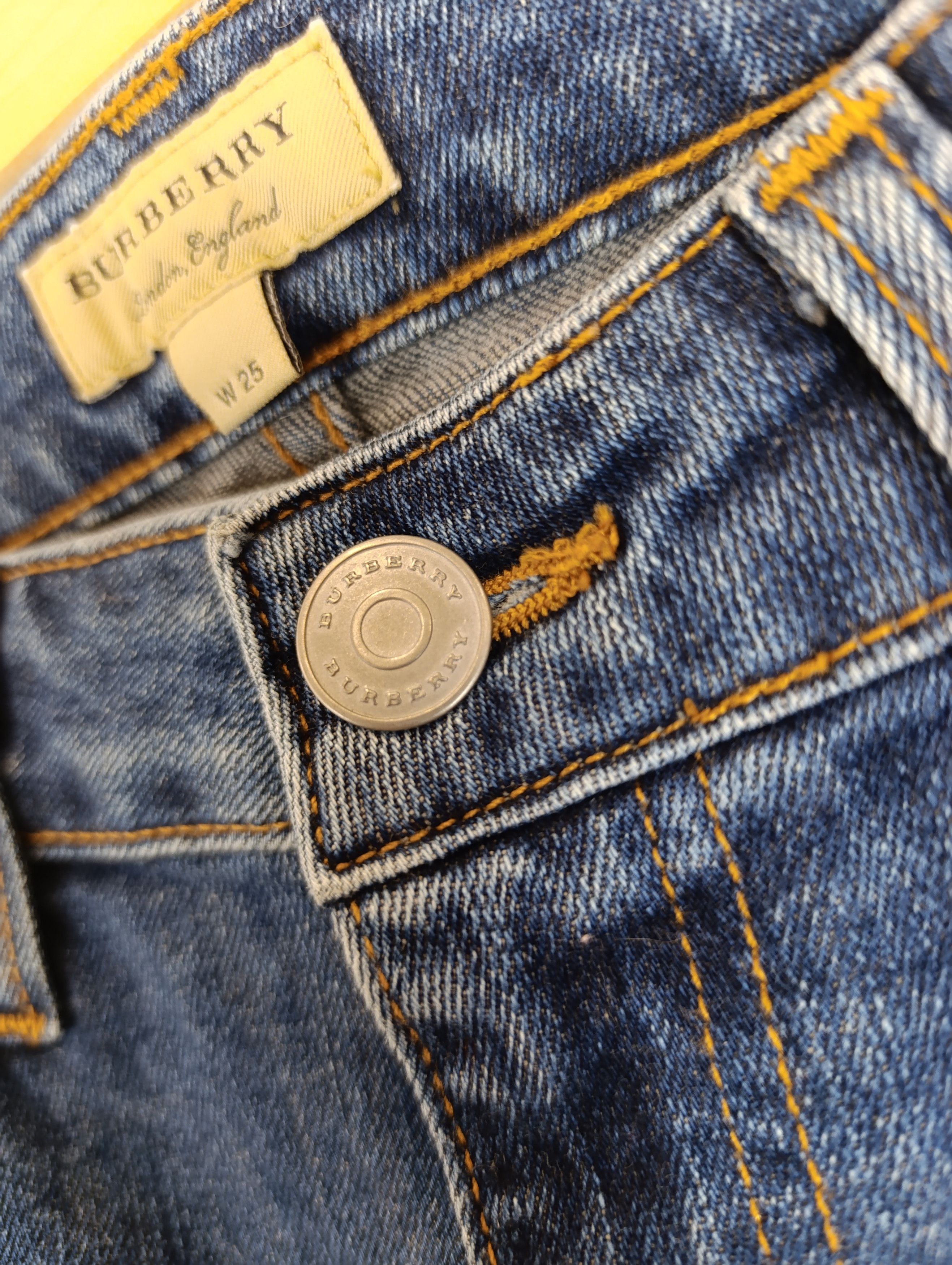 Burberry BURBERRY LONDON ENGLAND SLIM CROP WOMENS JEAN'S Size 25" / US 0 / IT 36 - 11 Thumbnail