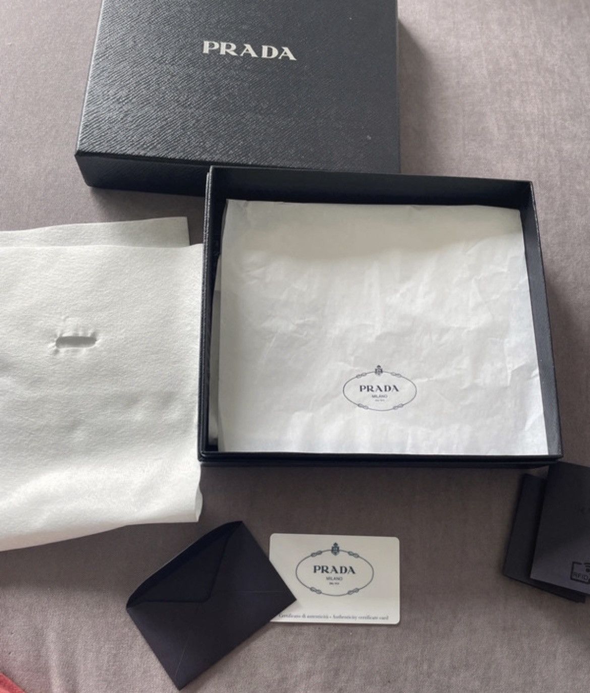 Prada Prada Re-Nylon and Saffiano leather case messenger Size ONE SIZE - 9 Thumbnail