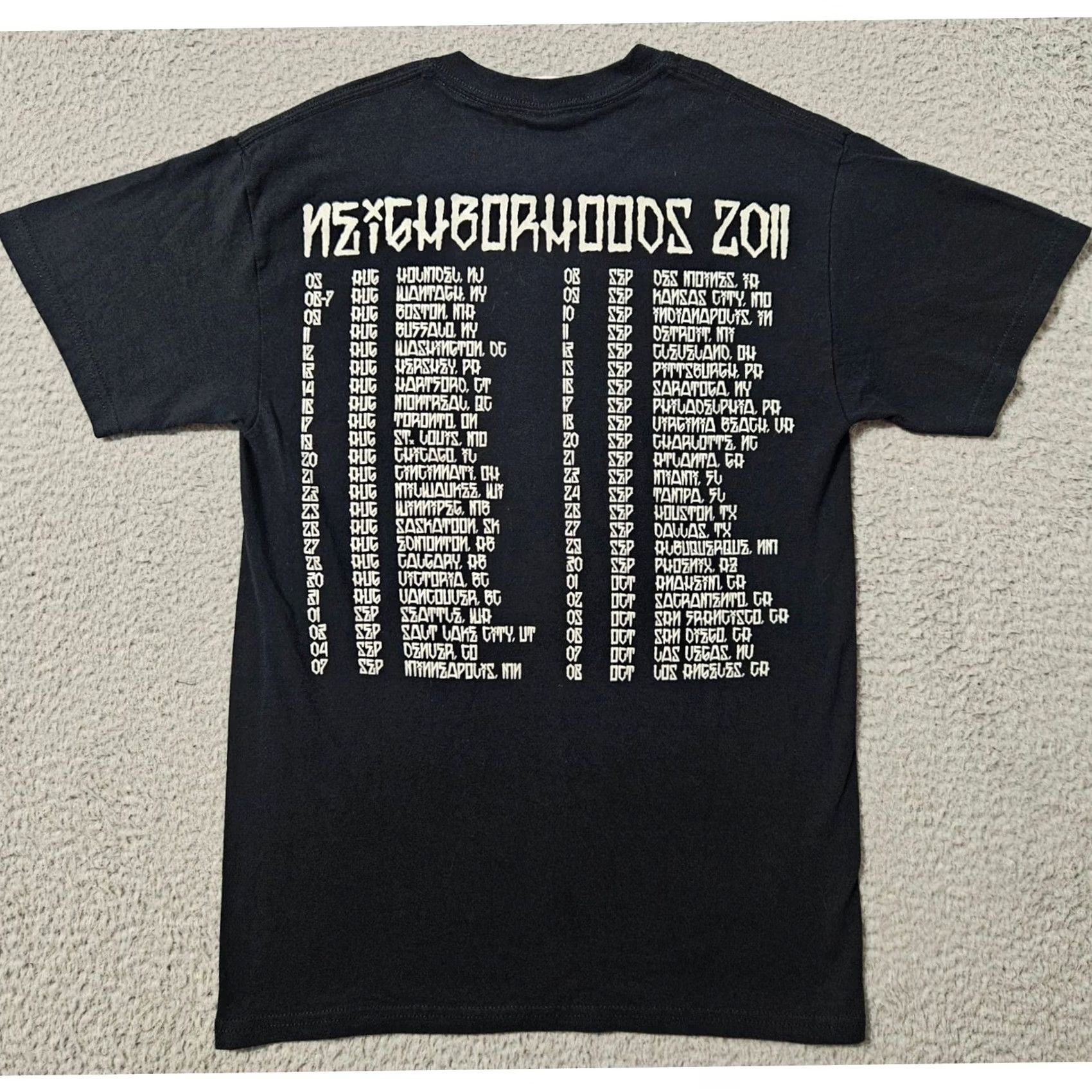 Neighborhood VINTAGE Blink 182 Neighborhoods Tour Shirt 2011 Punk Rock Tee Small Black Mens S Size US S / EU 44-46 / 1 - 3 Thumbnail
