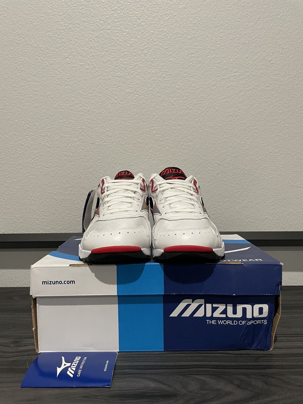 Mizuno 2018 Mizuno Sky Medal OG Size US 9 / EU 42 - 4 Thumbnail