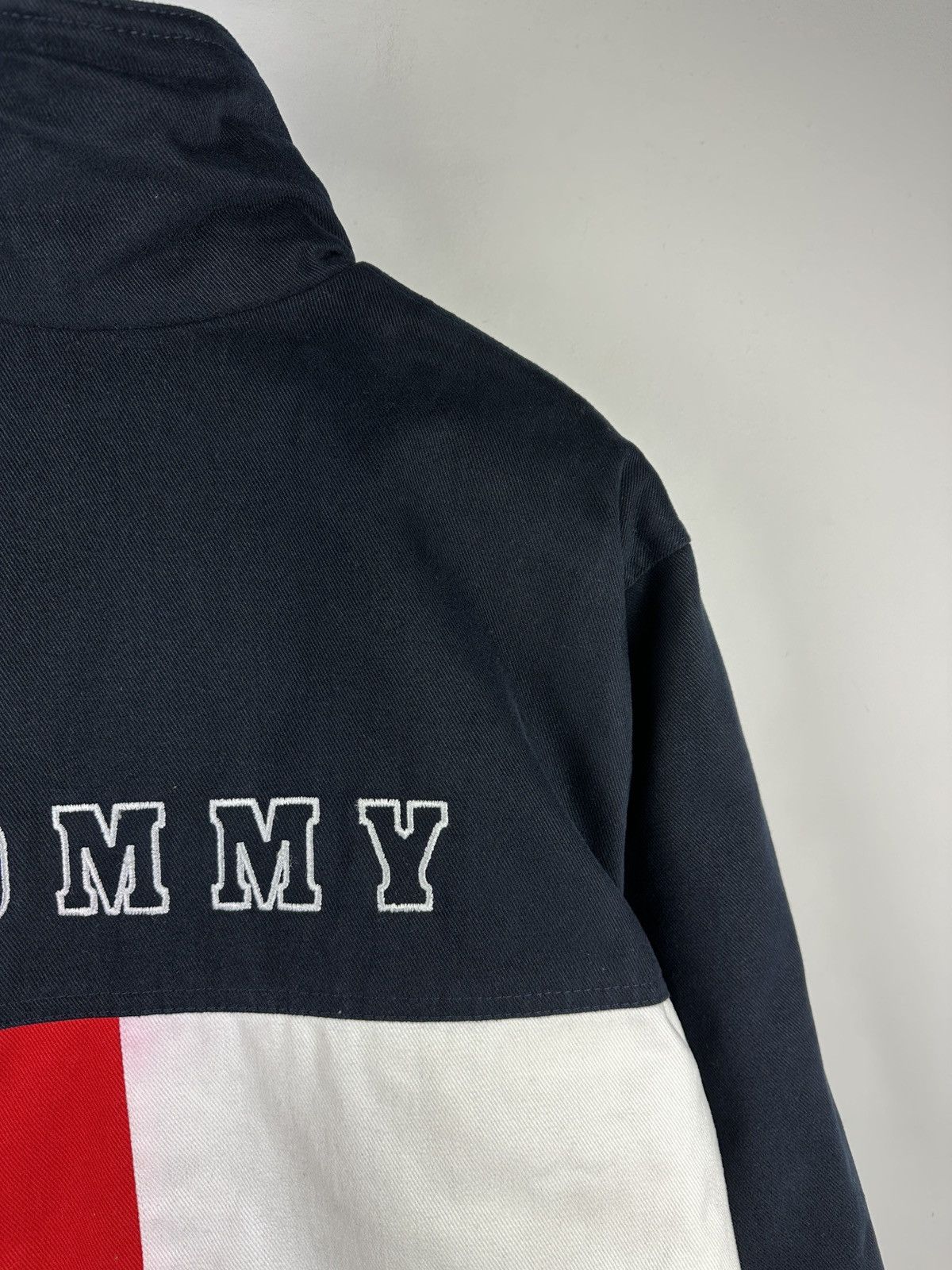 Tommy Hilfiger × Vintage Vintage 90’s Tommy Hilfiger Big Embroidered Logo Jacket Size US XS / EU 42 / 0 - 3 Thumbnail
