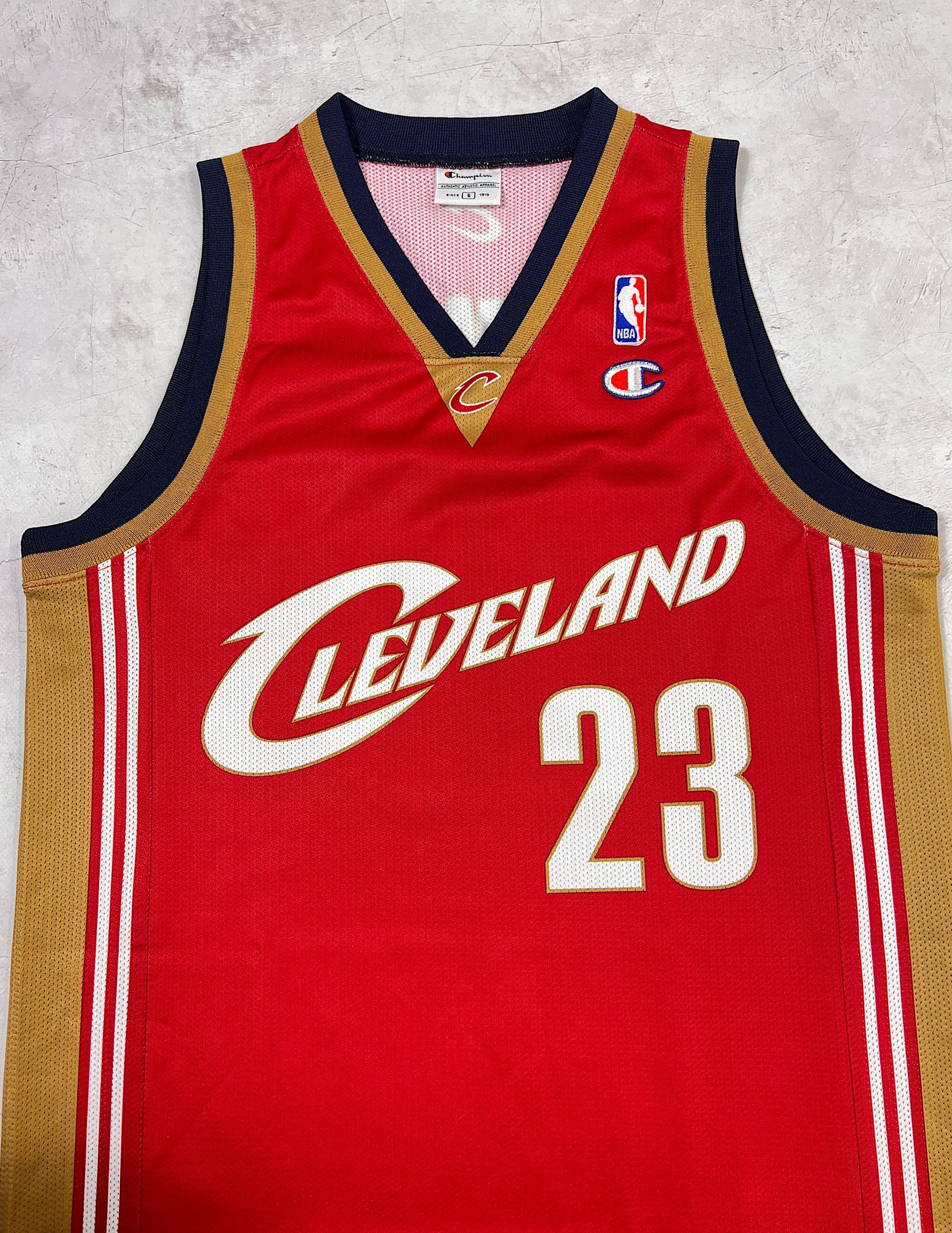 Champion × NBA × Vintage Vintage Cleveland Cavaliers NBA Jersey #23 JAMES LeBron Size US S / EU 44-46 / 1 - 2 Thumbnail