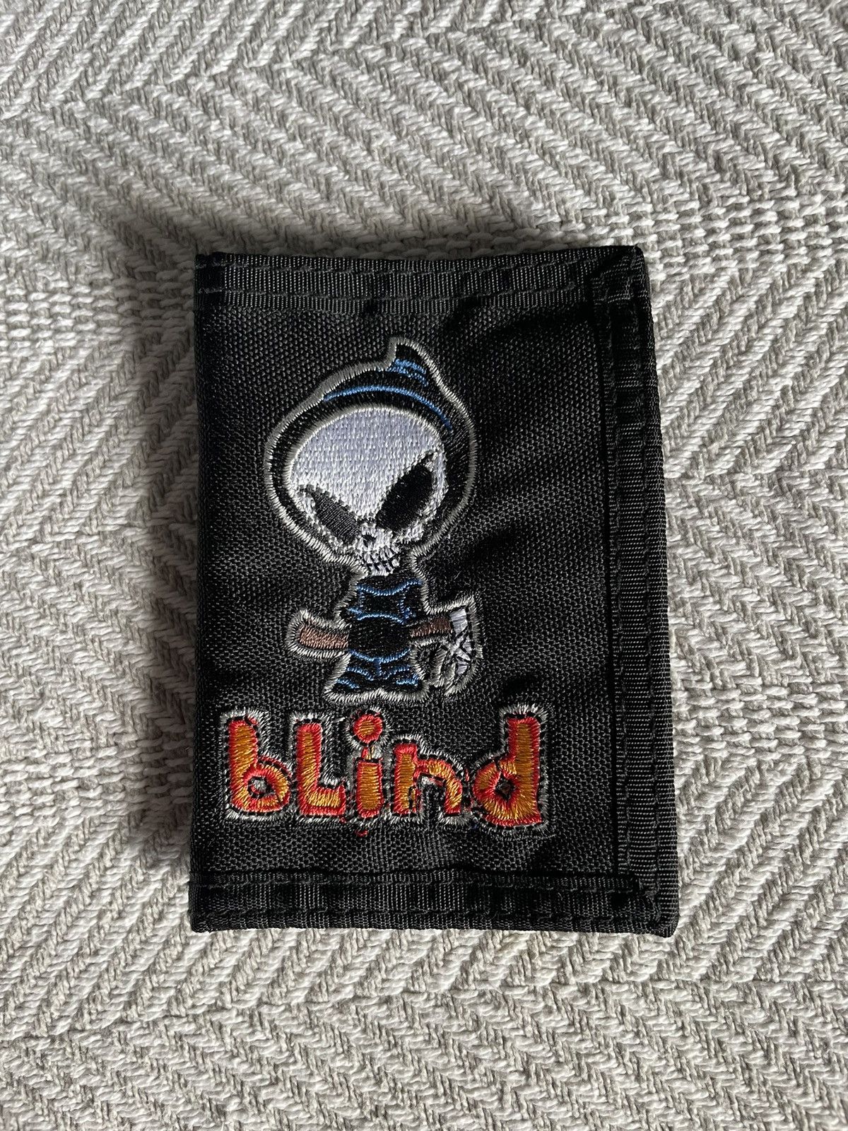 image of Vintage Blind Wallet Mark Gonzales Gonz Y2K Skateboarding in Black, Men's