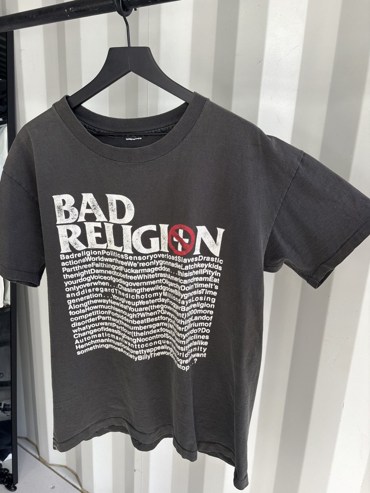 Band Tees Vintage Bad Religion Shirt Thrashed Faded GRUNGE Band Size US XL / EU 56 / 4 - 2 Thumbnail