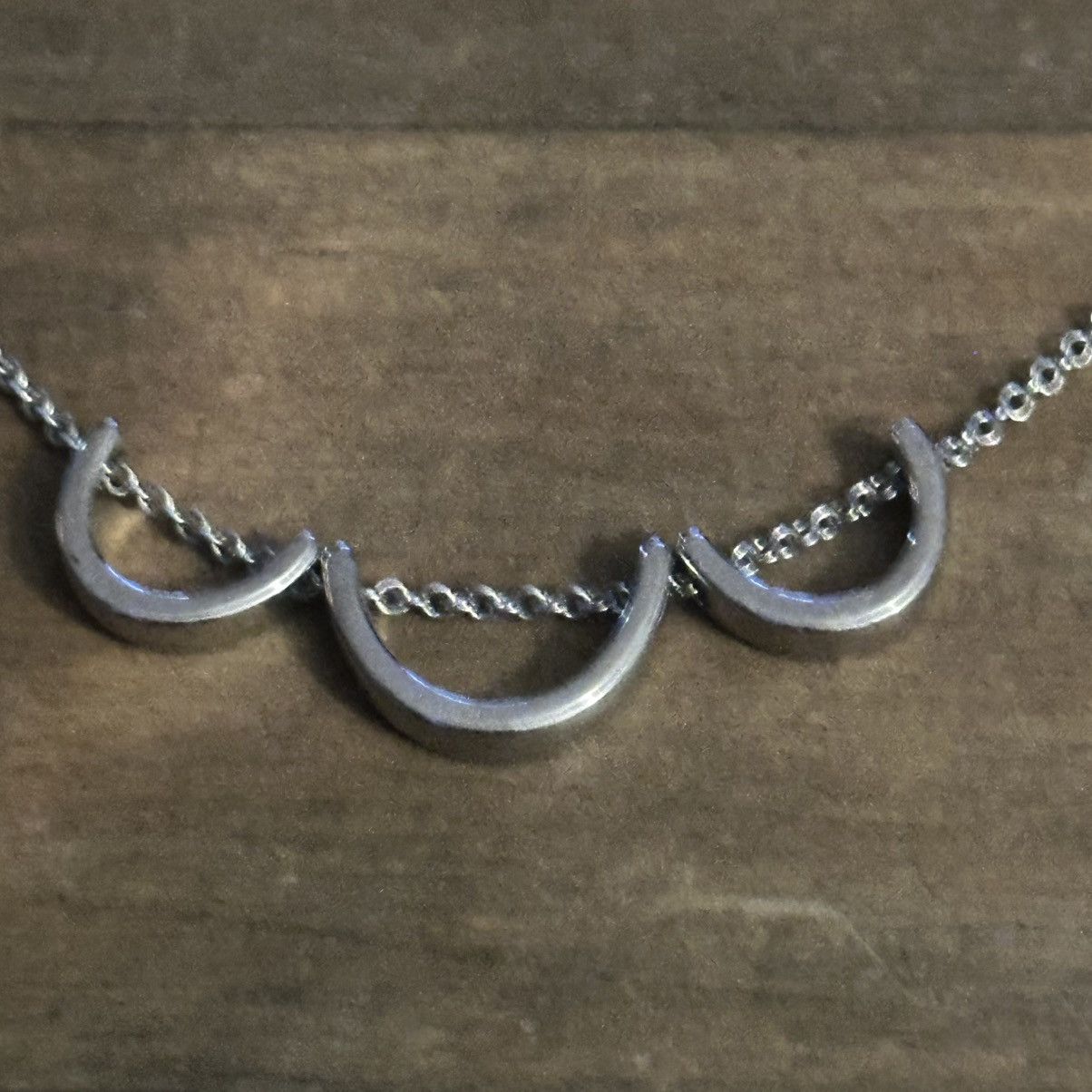 Other Silver tone triple curved pendant necklace Size ONE SIZE - 4 Thumbnail