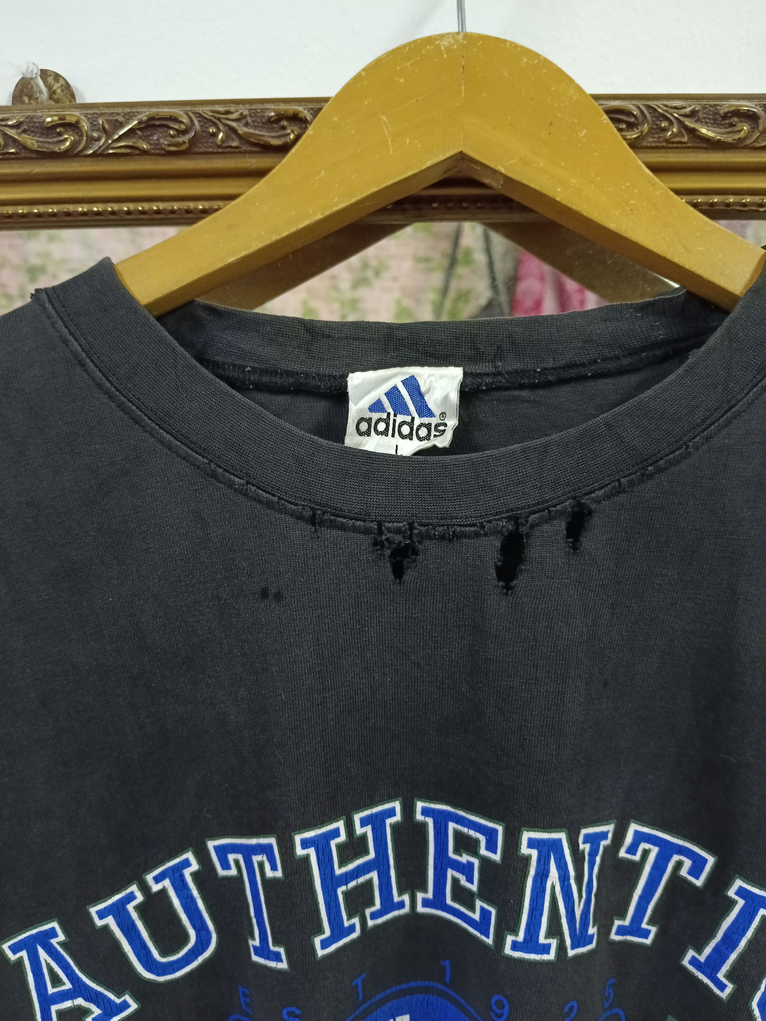 Adidas × Vintage SICK THRASHED VINTAGE 90s🔥ADIDAS SHIRT Size US L / EU 52-54 / 3 - 3 Thumbnail