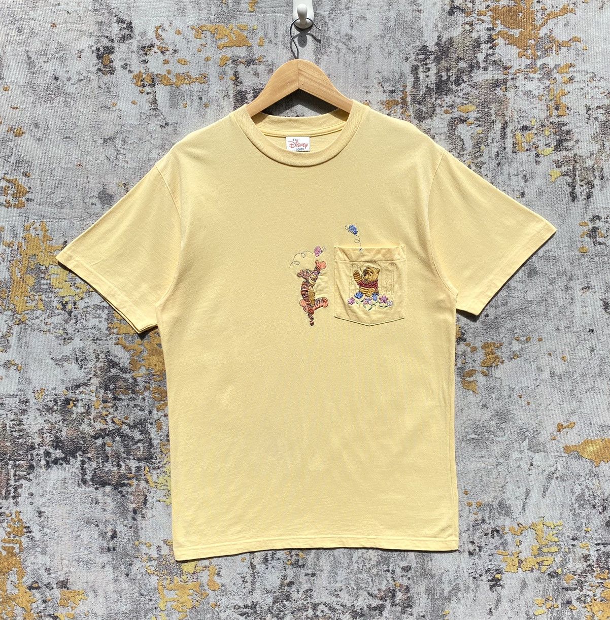 Disney × Vintage Vintage Winnie The Pooh & Tiger Disnep Store Pocket Shirt Size US M / EU 48-50 / 2 - 1 Thumbnail