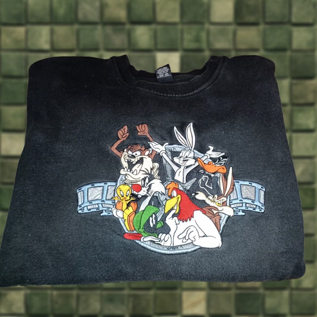 Vintage VINTAGE Looney Tunes Sweatshirt L 1997 Black 90s Warner Brothers Studio Store Mens Size US L / EU 52-54 / 3 - 1 Thumbnail