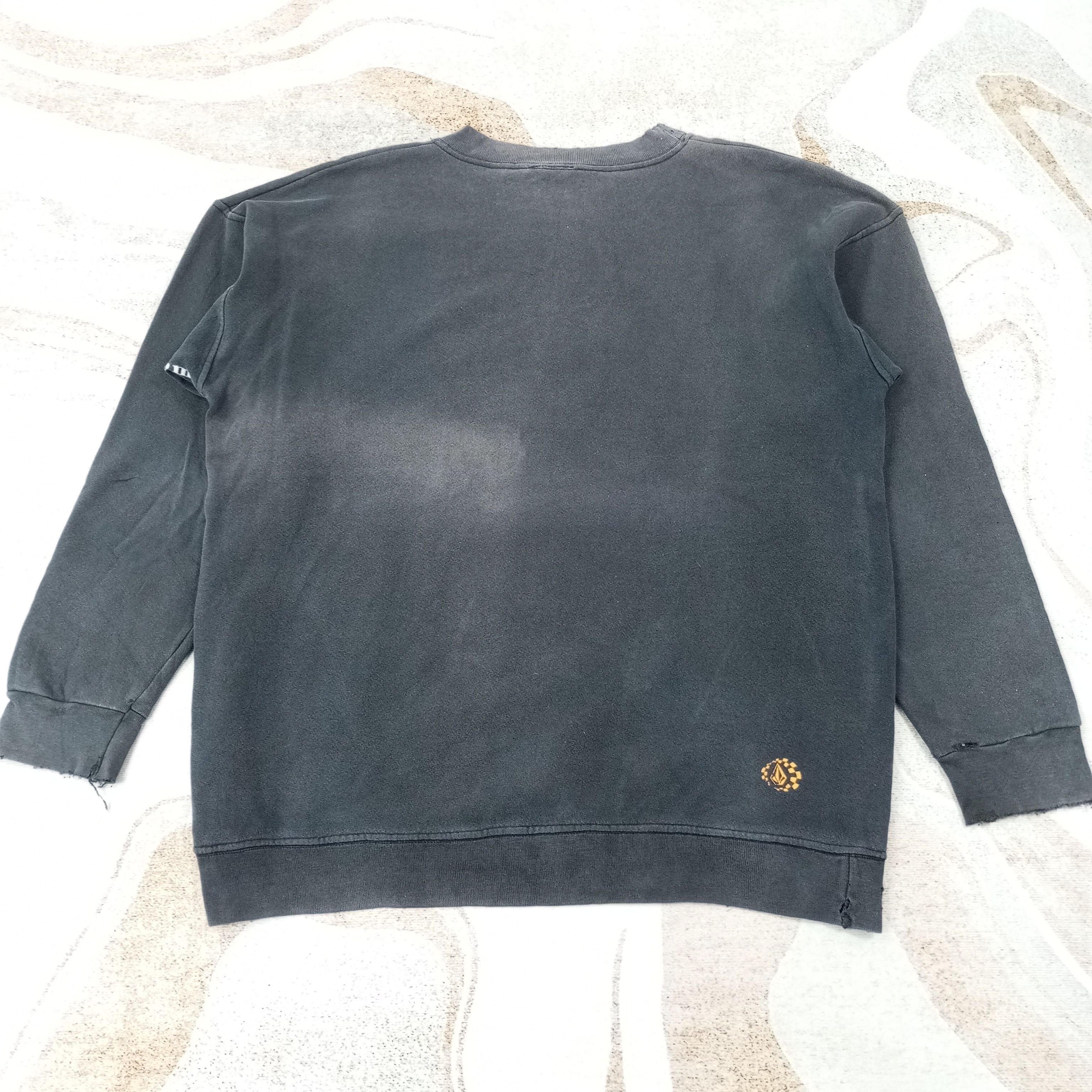 Volcom Volcom Streetwear Distressed Sweatshirt c229n12 Size US XL / EU 56 / 4 - 4 Thumbnail