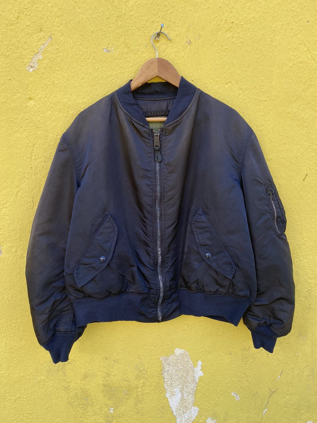 Alpha Industries × Vintage Vintage Alpha industries sunfaded bomber jacket Size US XL / EU 56 / 4 - 5 Thumbnail