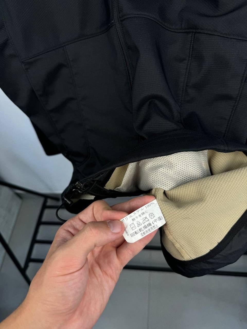 Arc'teryx × Vintage Vintage Arcteryx Shell Jacket Size L / US 10 / IT 46 - 10 Thumbnail