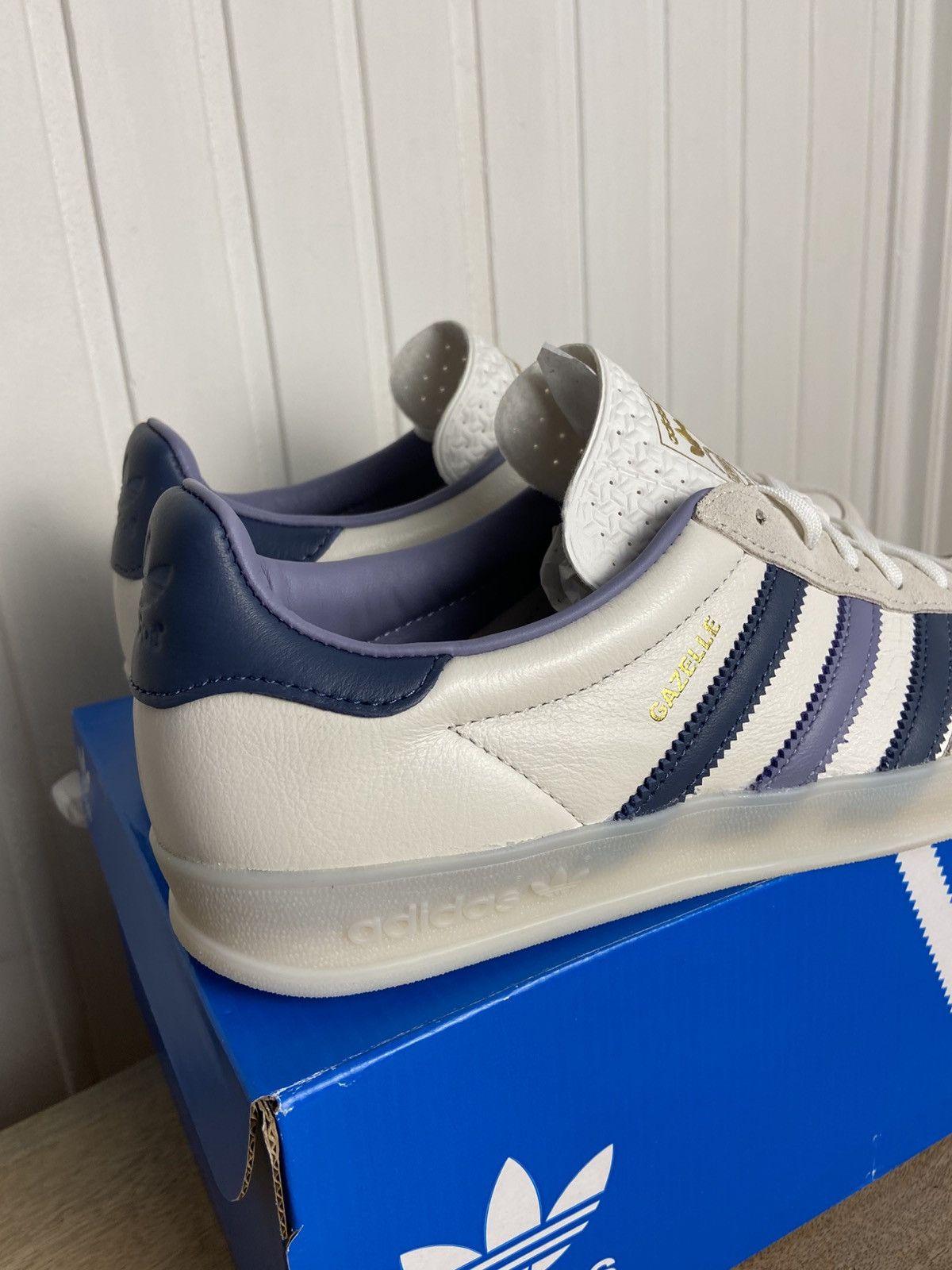 New adidas Gazelle Indoor White Preloved Ink Size 4,5US