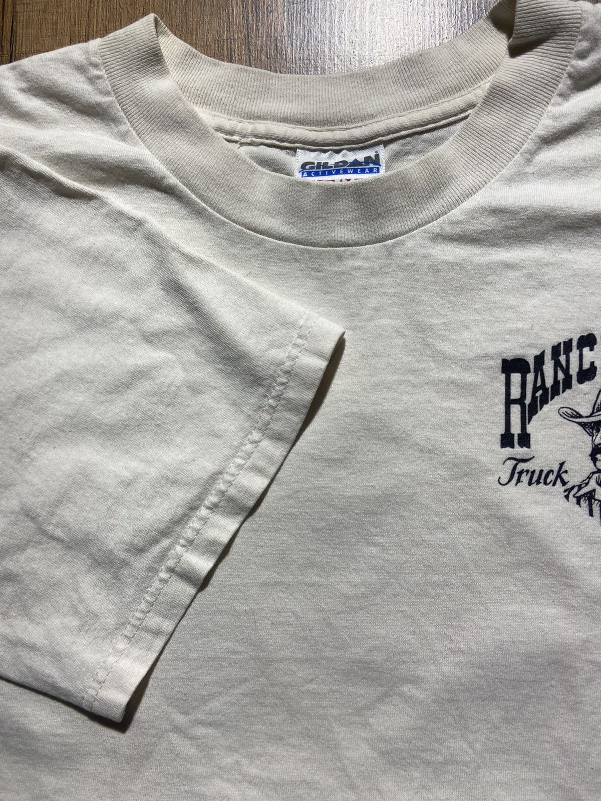 Gildan Ranch hand cowboy tee Size US L / EU 52-54 / 3 - 5 Thumbnail