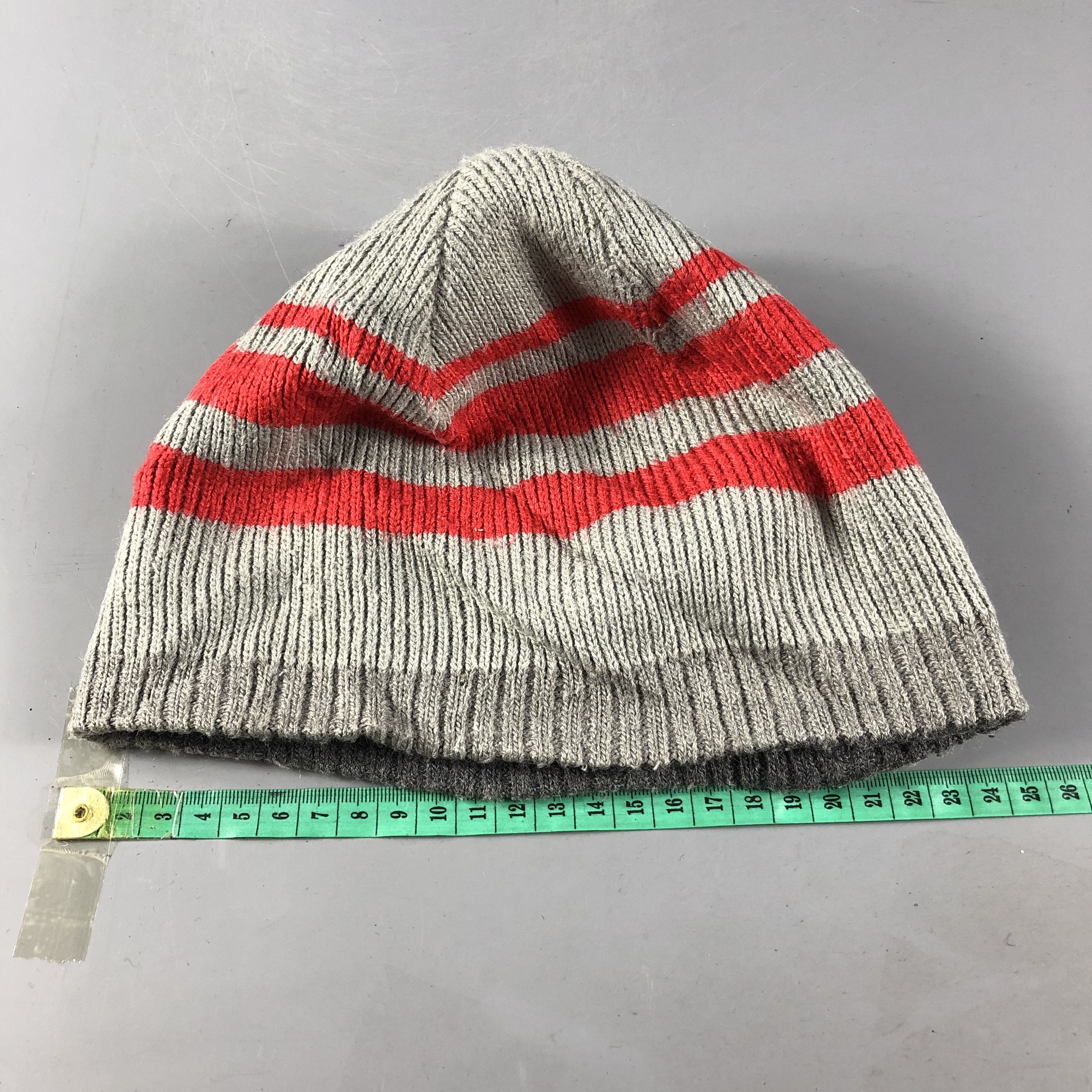 Oshkosh Oshkosh Striped Beanie Snowcap Snow Hat Ski Hat B572 Size ONE SIZE - 3 Thumbnail