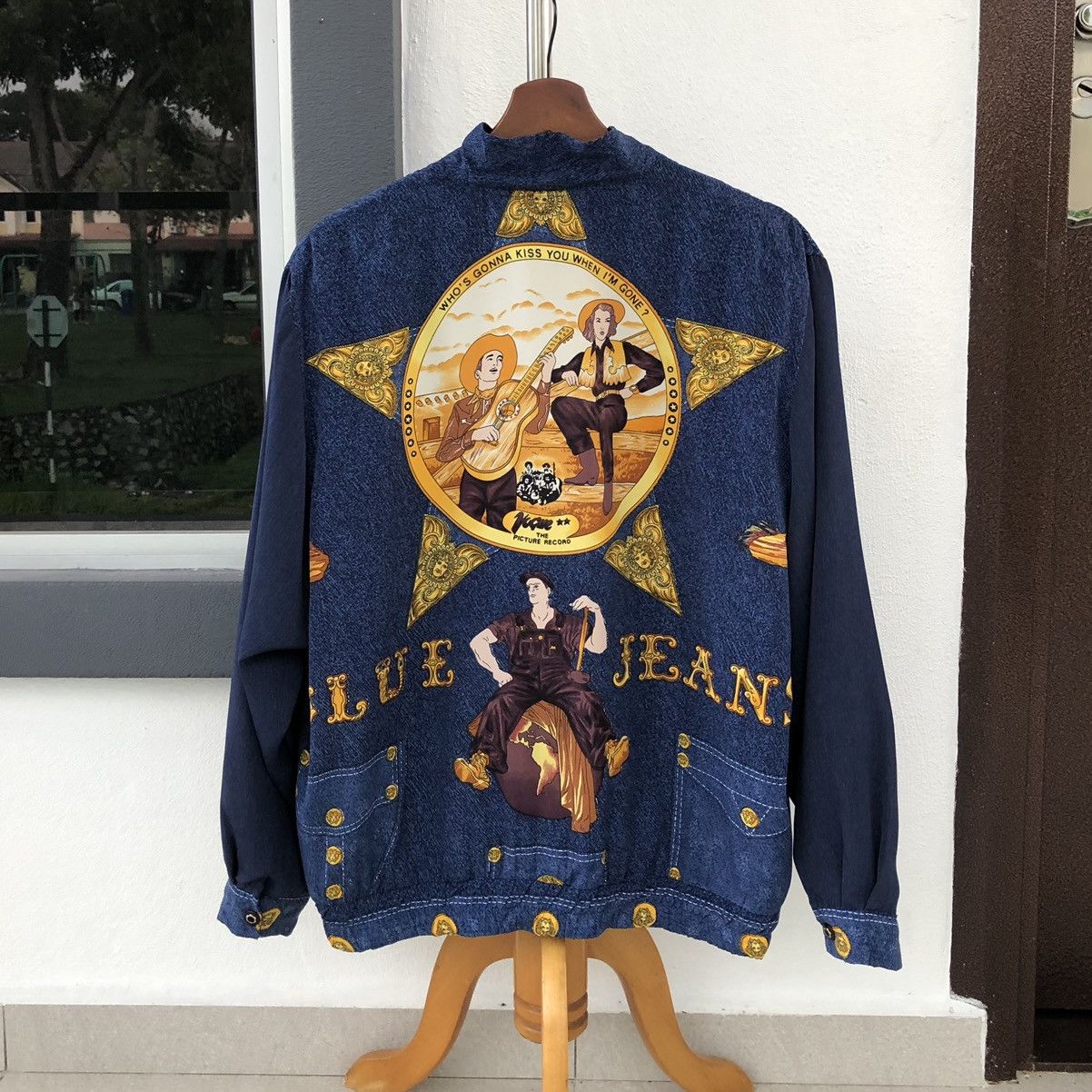 Vintage Vintage Blue Jeans Inspired VERSACE Silk Printed Jacket Size XL / US 12-14 / IT 48-50 - 3 Thumbnail