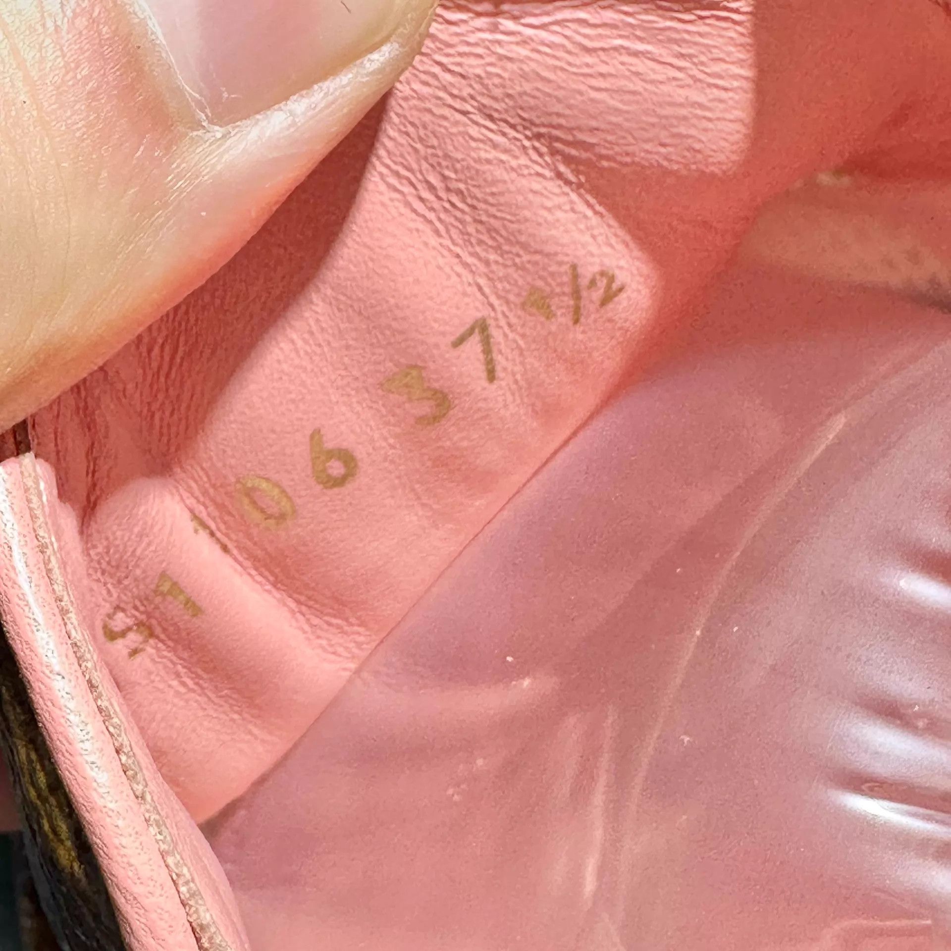 Louis Vuitton LV Monogram slip-on 37.5 2-3 worn excellent Size US 7 / IT 37 - 6 Thumbnail