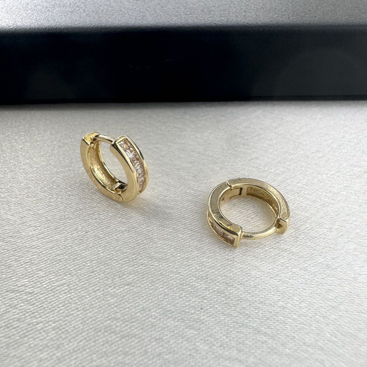 Designer CZ Small Gold Hoop Earrings for Women Men Size ONE SIZE - 3 Thumbnail