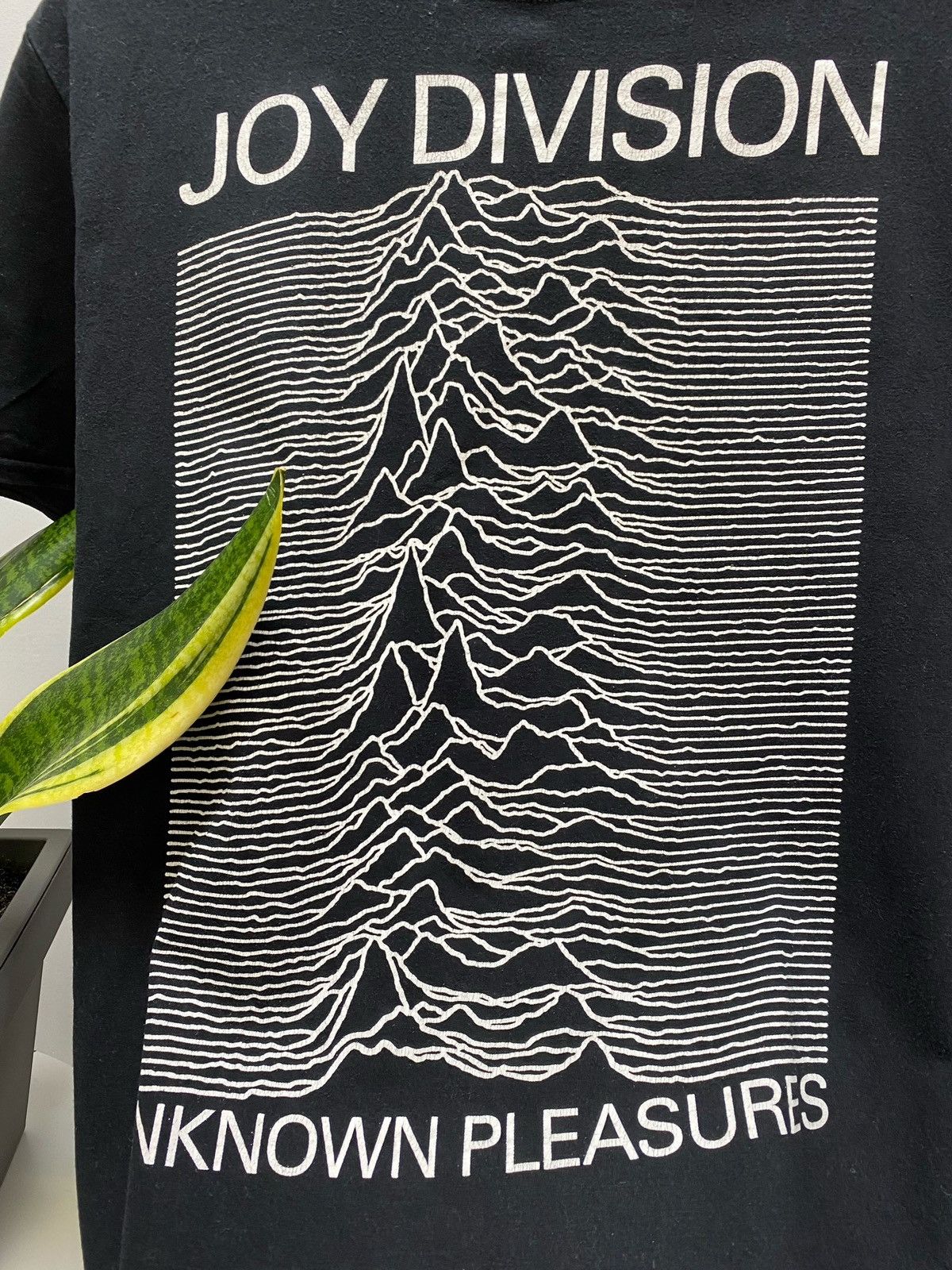 Band Tees × Joy Division Joy Division Unknown Pleasures Band T Shirt Size US L / EU 52-54 / 3 - 10 Thumbnail