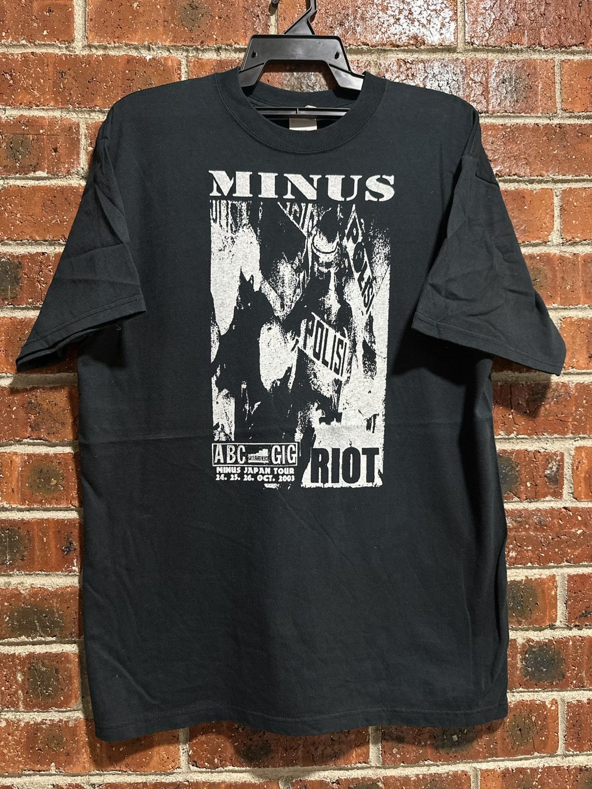 Band Tees Vintage Minus Riot Police Tour Japan Faded Tee Size US L / EU 52-54 / 3 - 1 Thumbnail