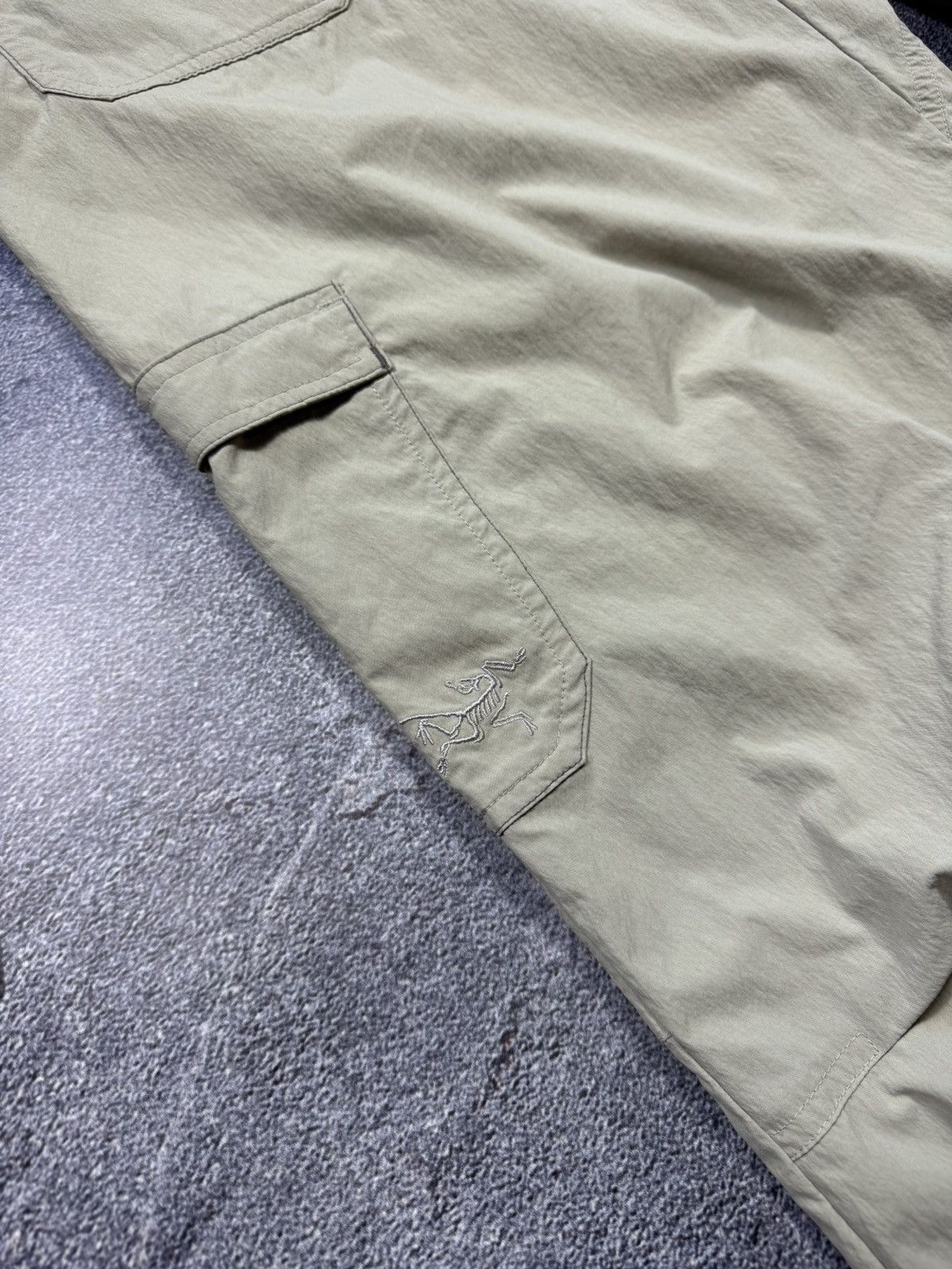 Arc'teryx Arc'teryx Women's Cargo Pants — Sahara Tan Size 30" / US 8 / IT 44 - 7 Thumbnail