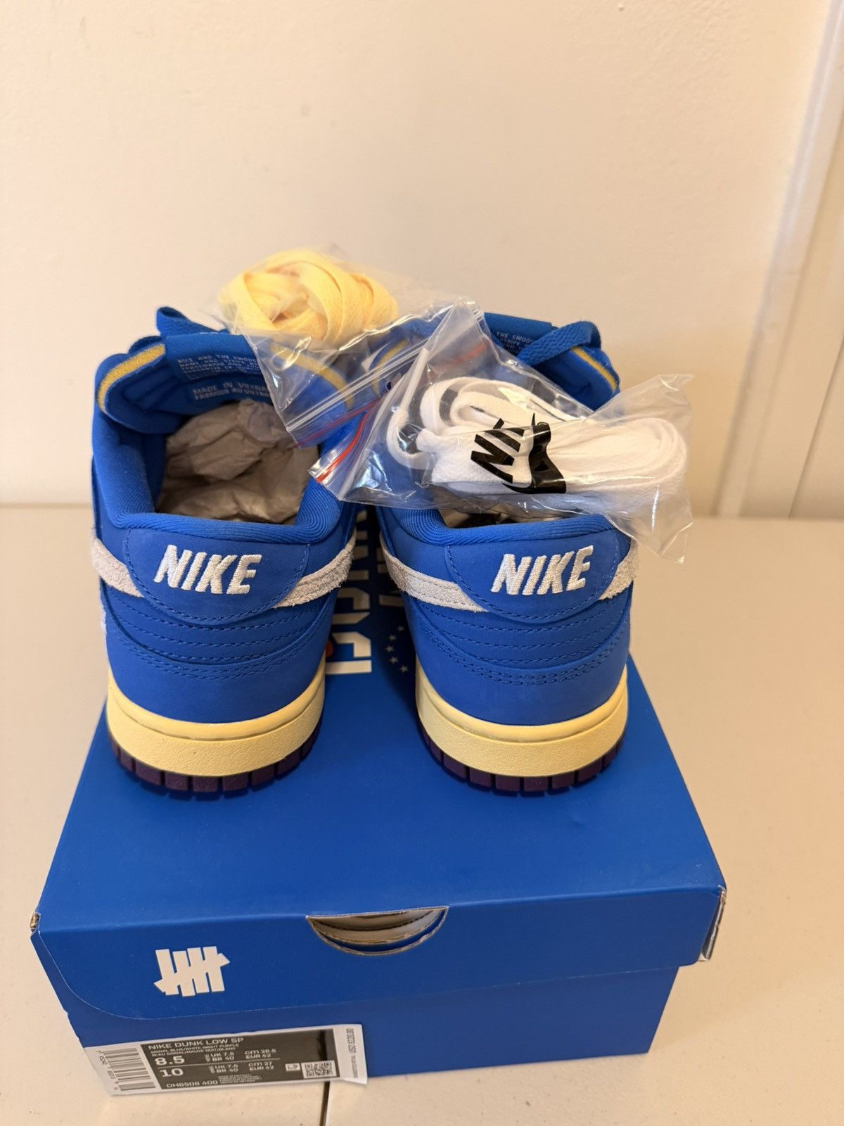 Nike × Undefeated Nike Dunk Low Undefeated 5 On It Dunk VS. AFI Signal Blue Size US 8.5 / EU 41-42 - 4 Thumbnail