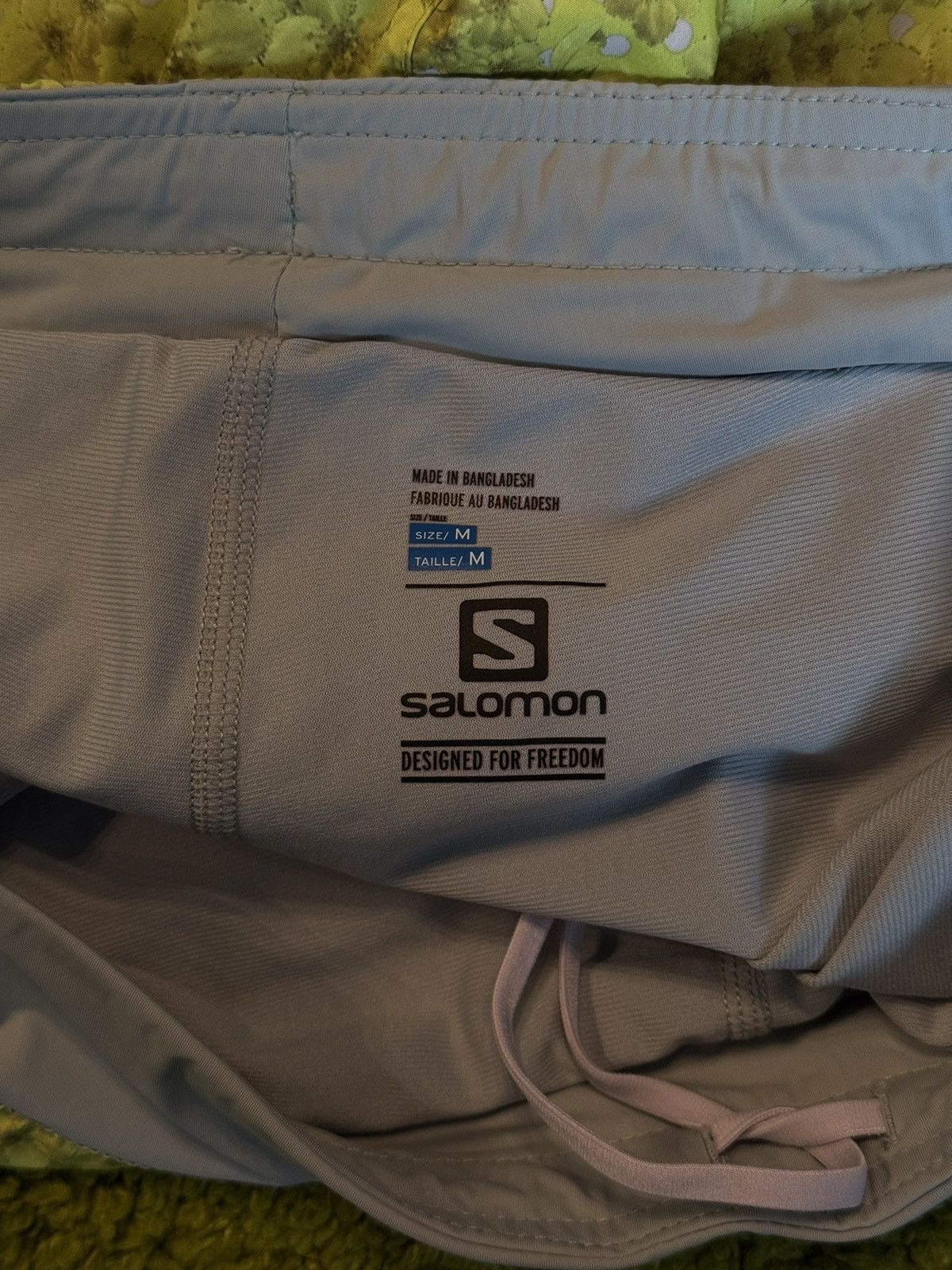 Salomon Salomon floral pattern trekking running shorts Size 27" / US 4 / IT 40 - 6 Thumbnail