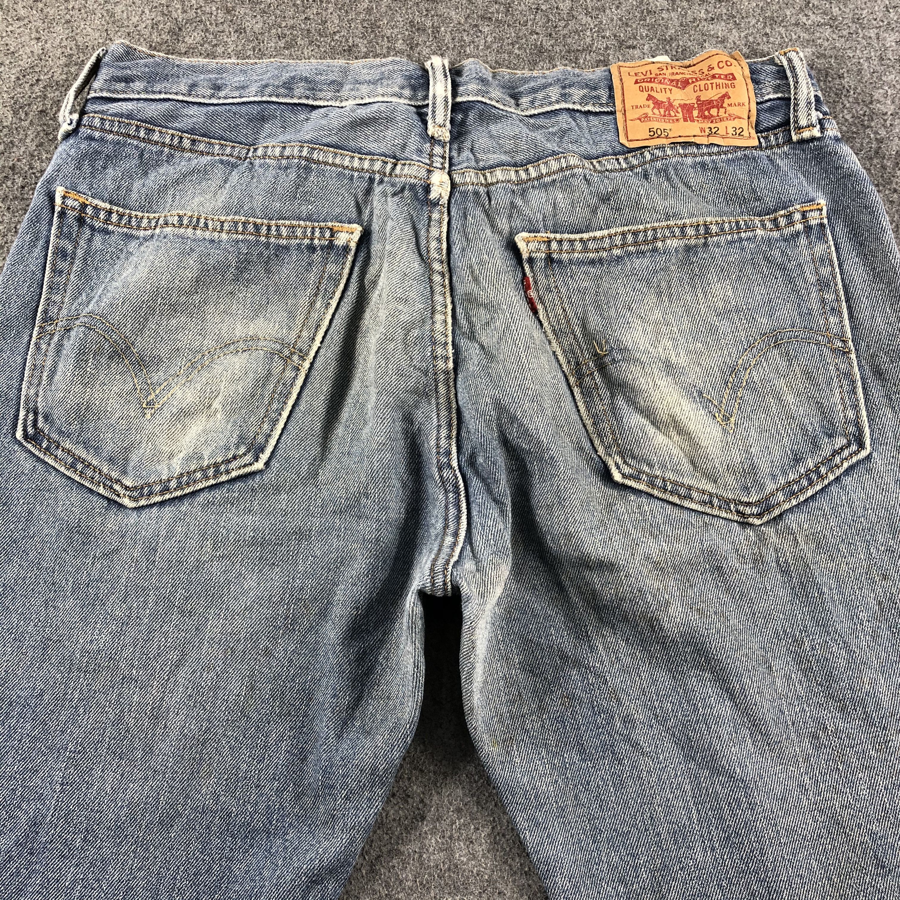 Levi's Vintage Blue Wash Levis 505 Jeans-J2676 Size US 33 - 4 Thumbnail