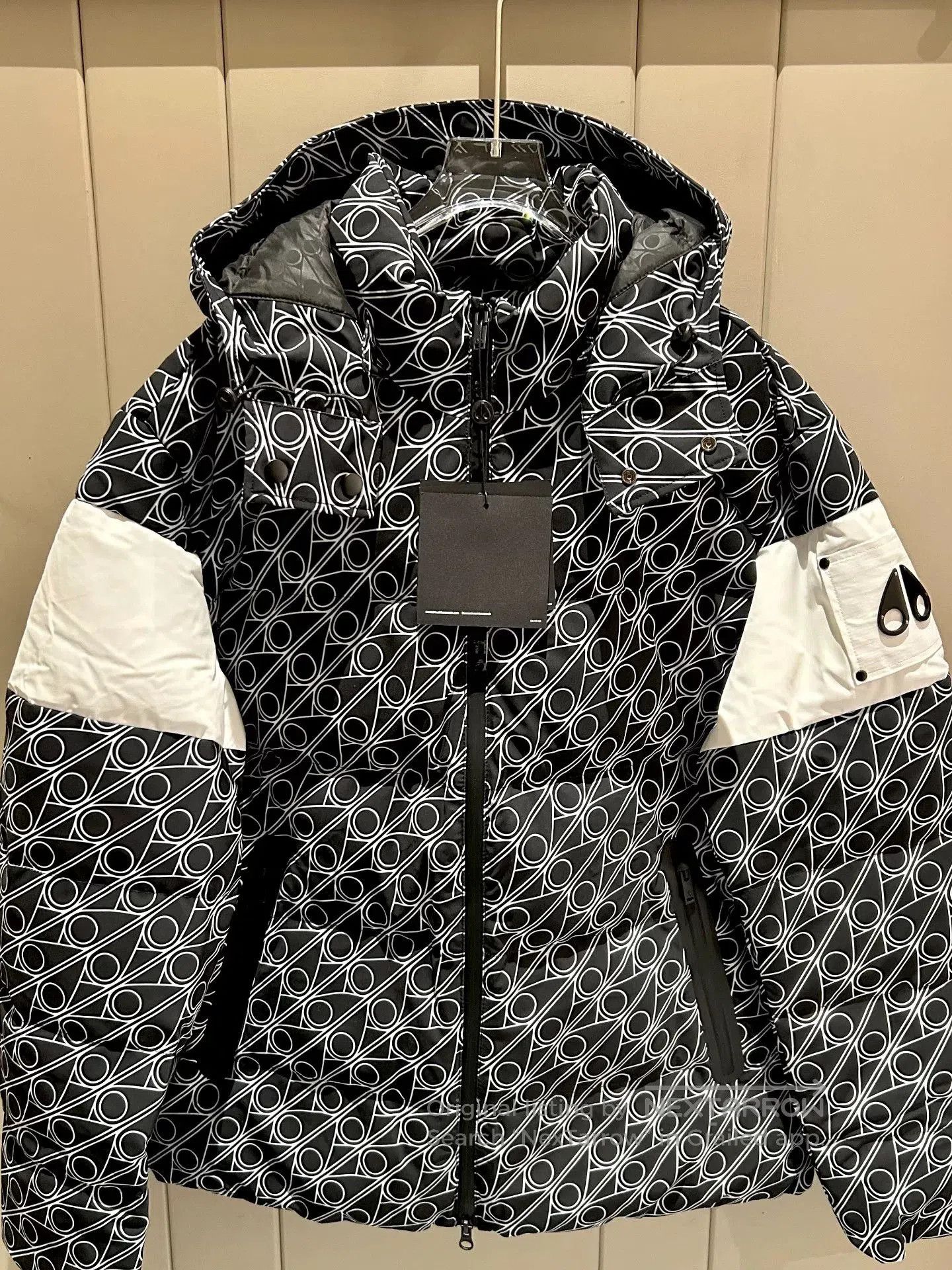 Moose Knuckles Moose Knuckles Puffer Jacket. Size US M / EU 48-50 / 2 - 1 Thumbnail