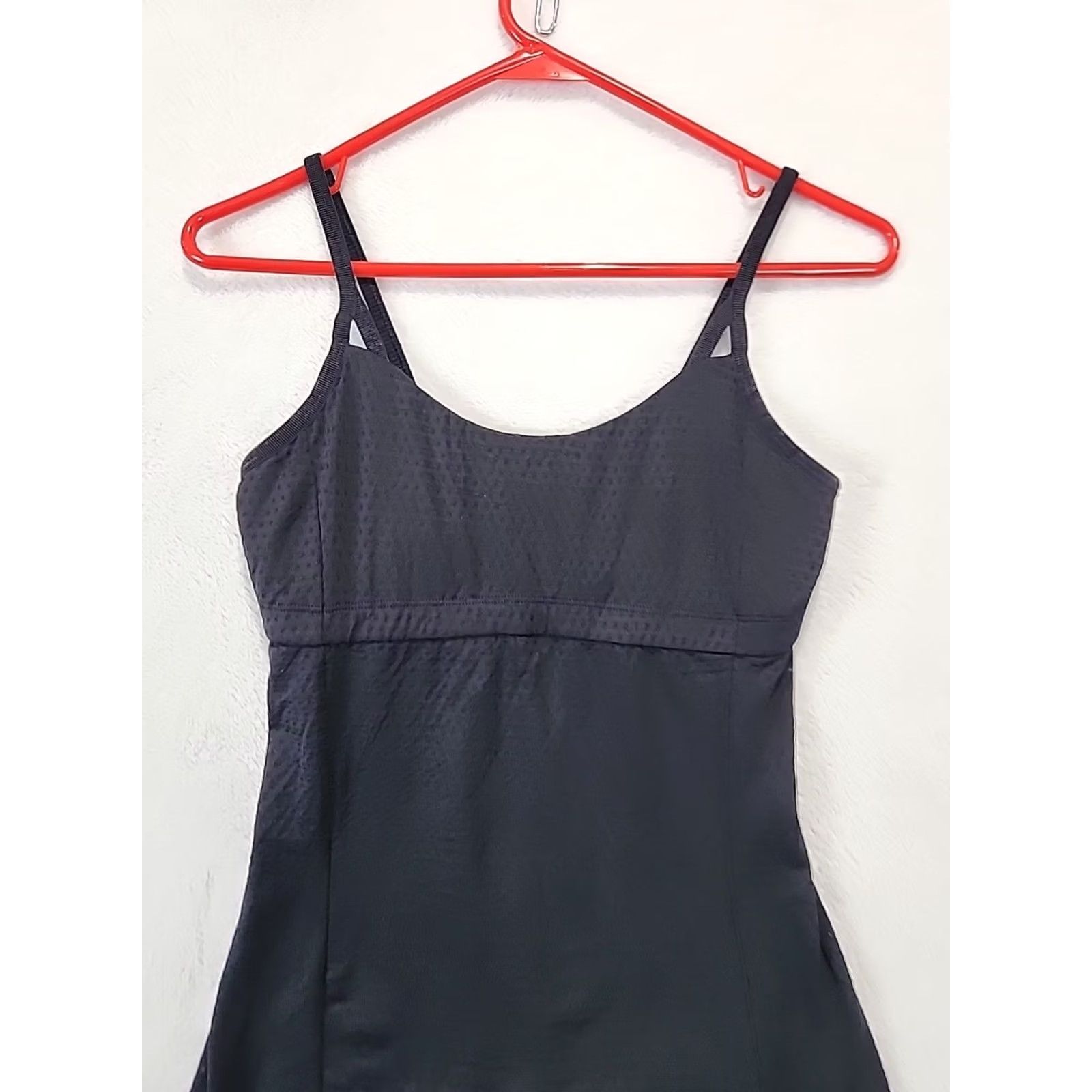 Athleta Athleta Tank Women's S Spaghetti Strap Textured Black Racerback Ruched Veg Black Yoga Activewear Shirt Sleeveless Size S / US 4 / IT 40 - 2 Thumbnail